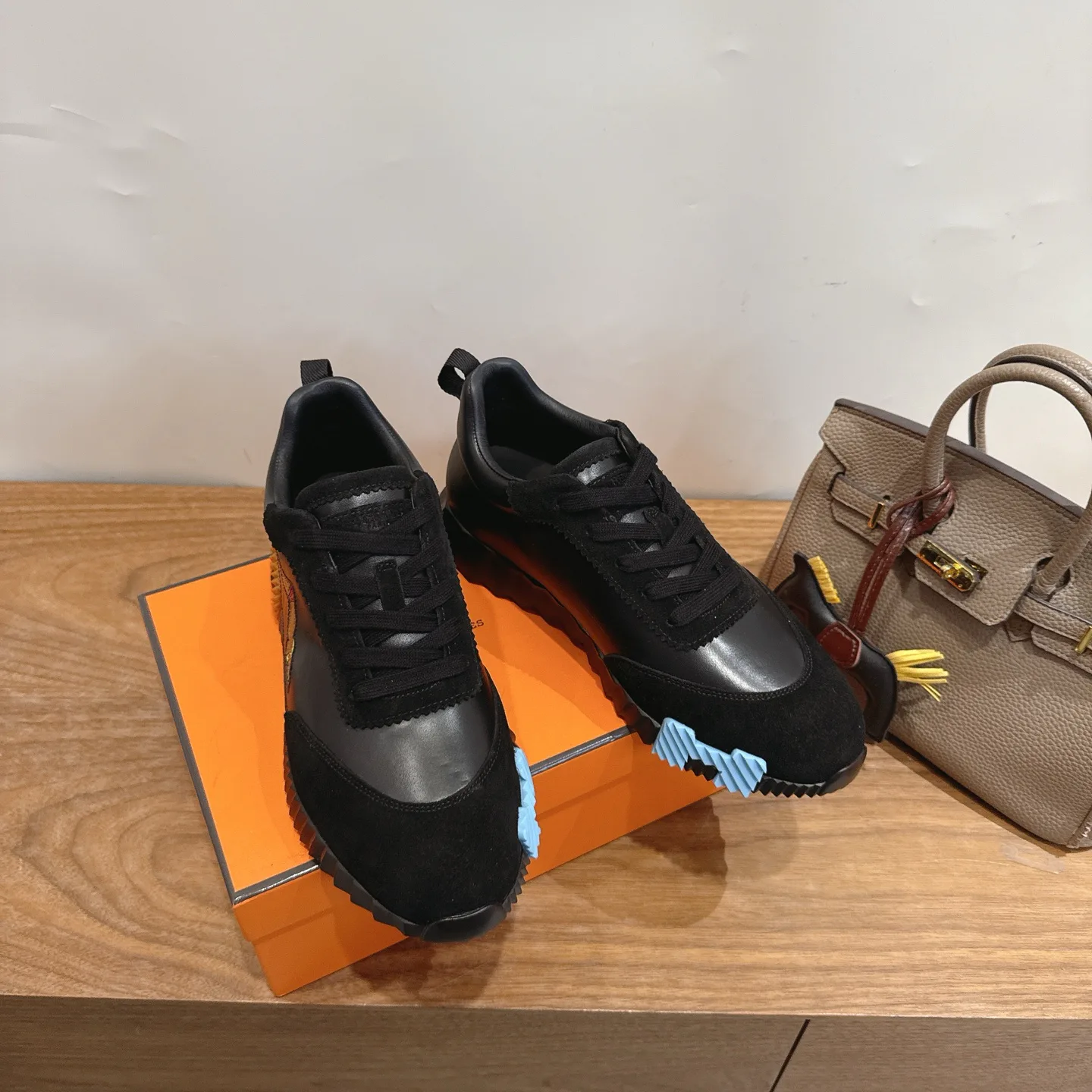 Кроссовки Женские Hermes 17414545