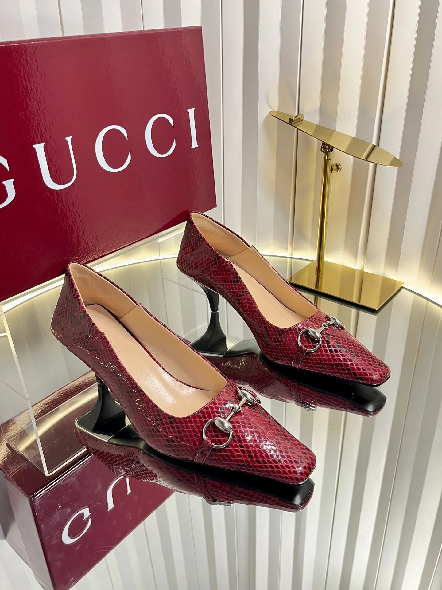 Туфли Женские Gucci 19484580