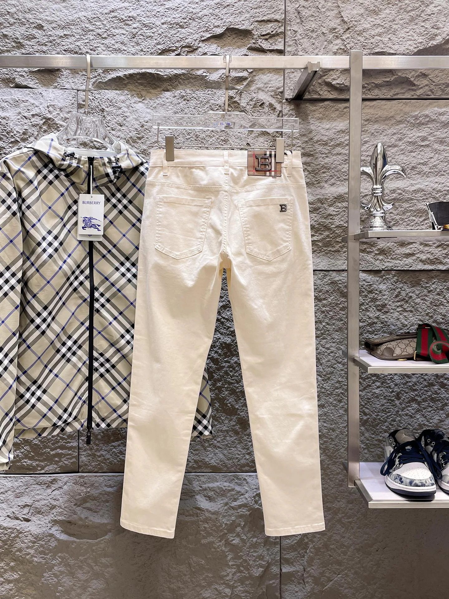 Джинсы Мужские Burberry 877533