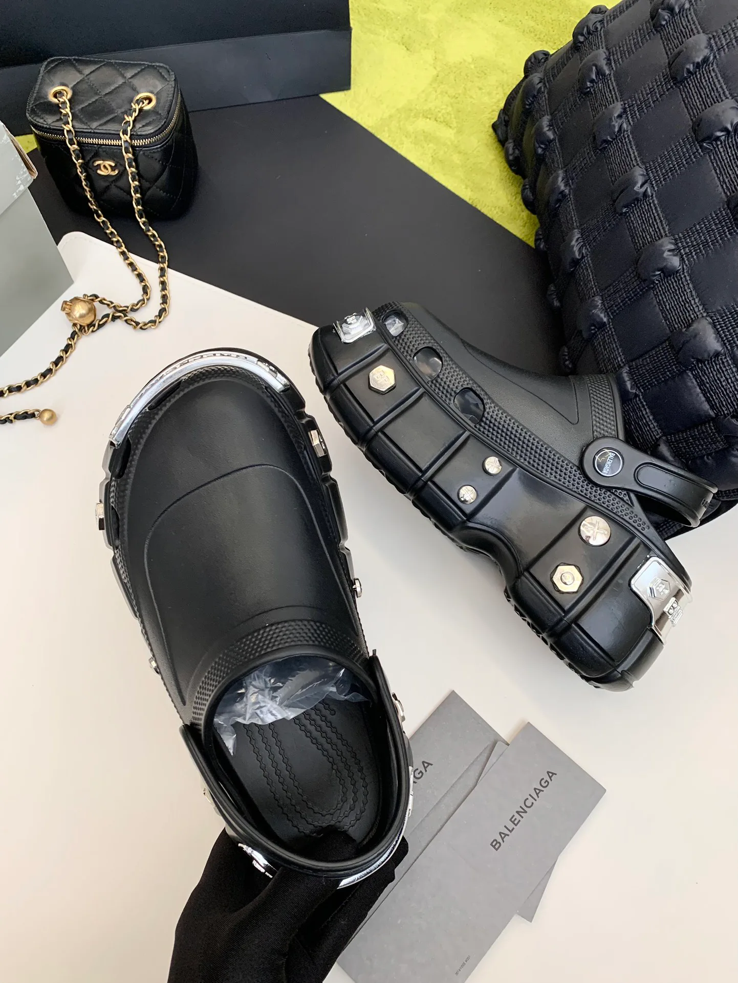 Тапочки Женские Balenciaga 24300