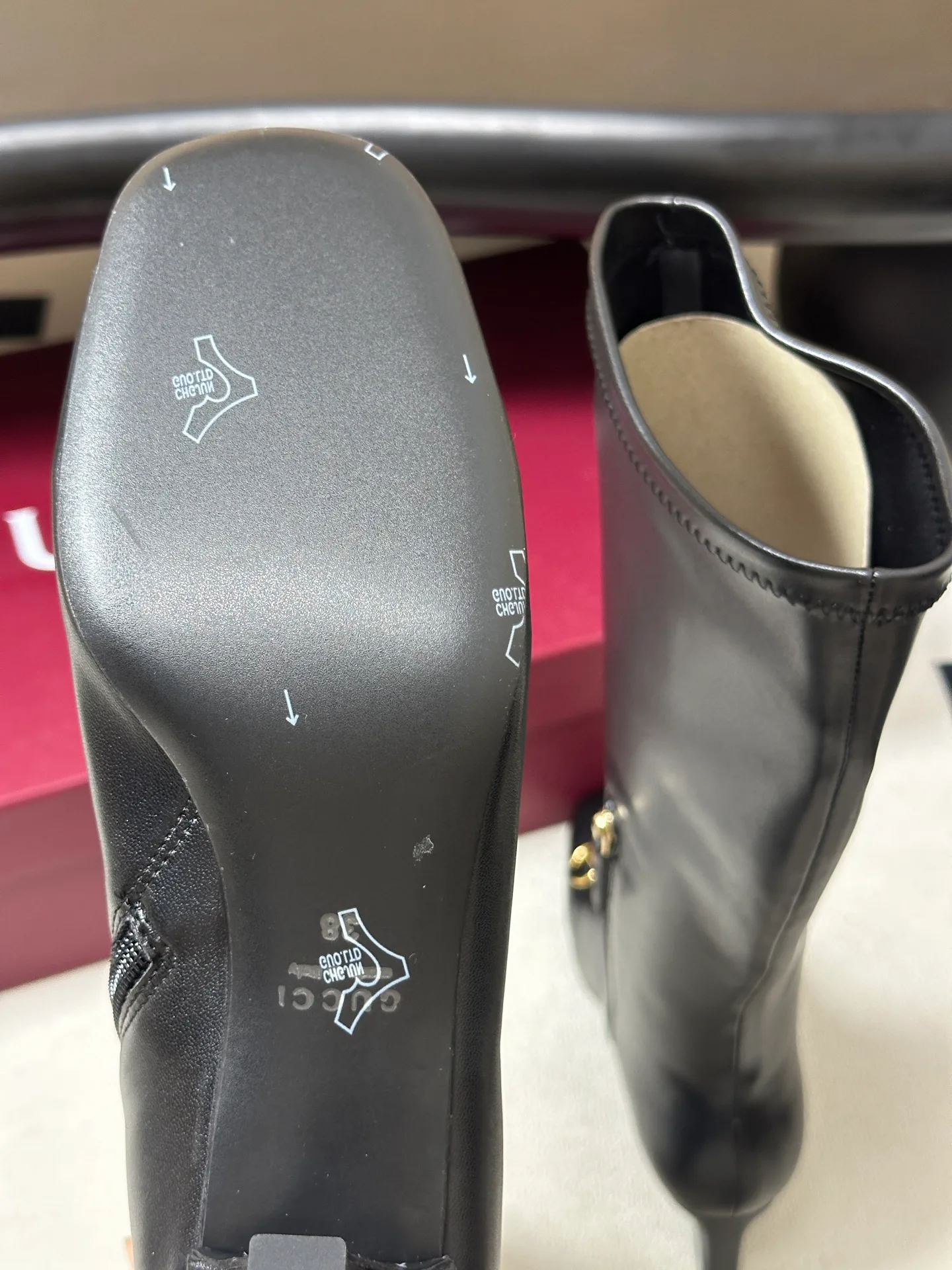 Сапоги Женские Gucci 18041490