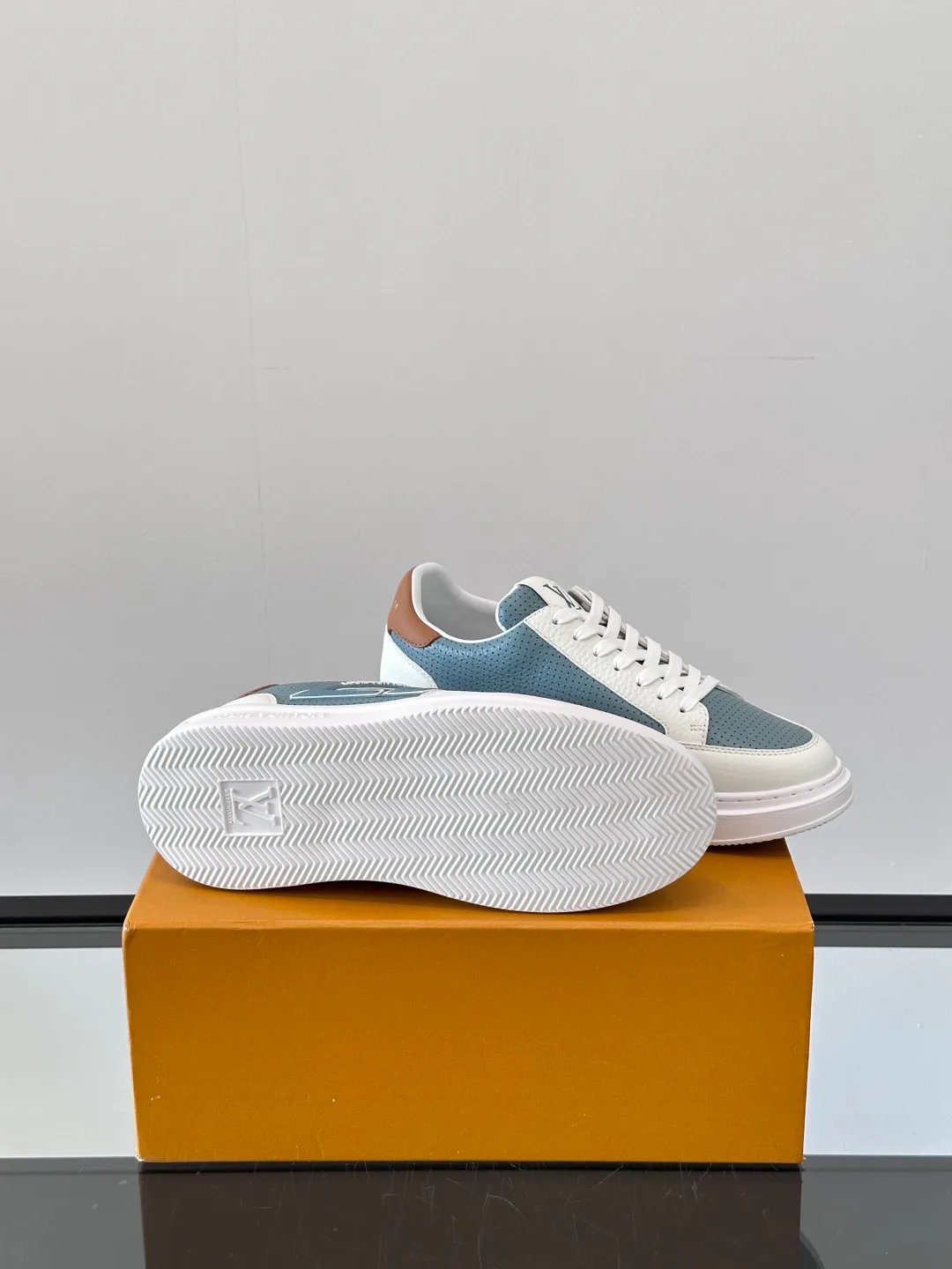 Кроссовки Мужские Louis Vuitton 1142167