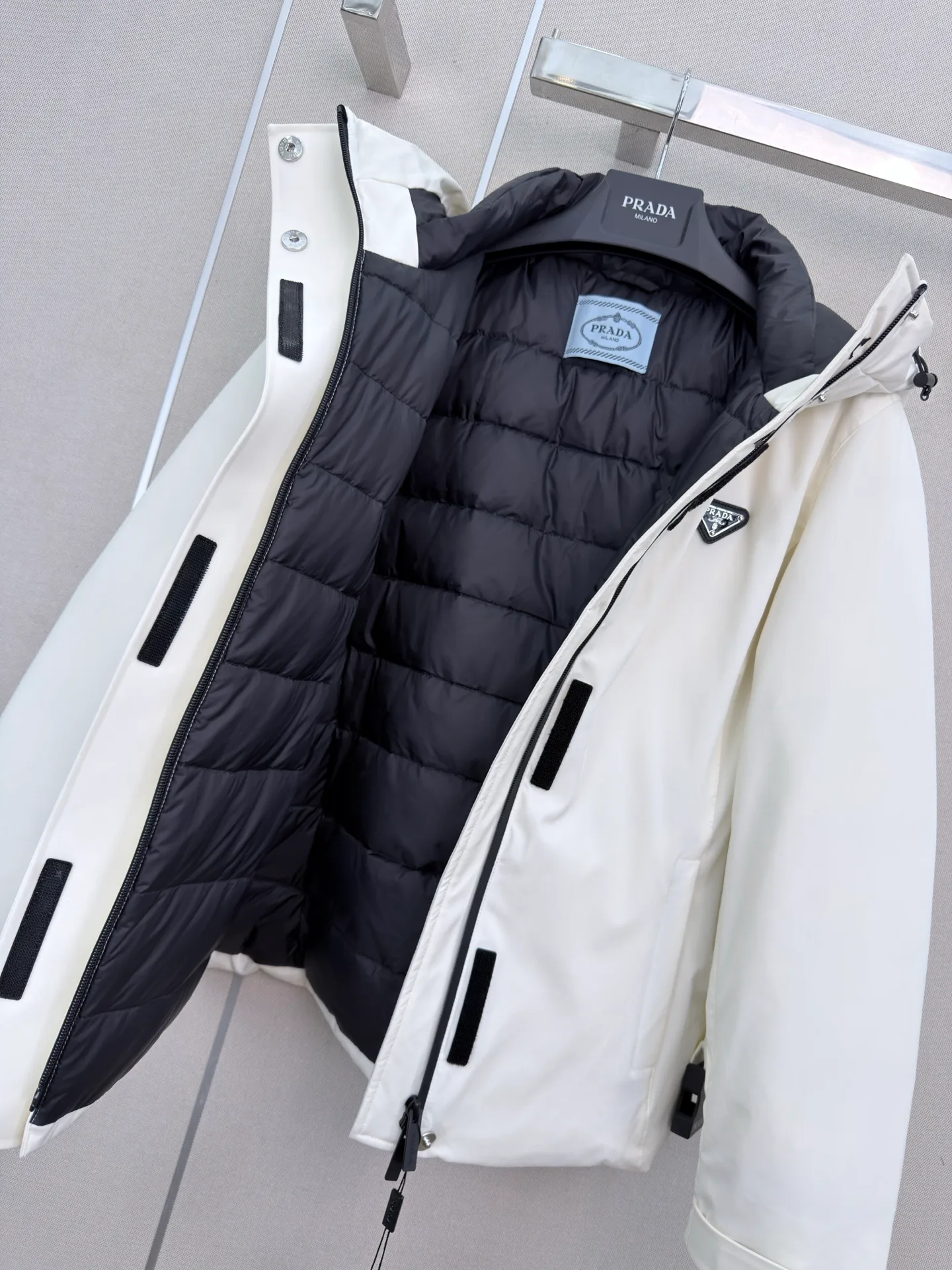 Куртки И Пуховики Женские Prada 18185828