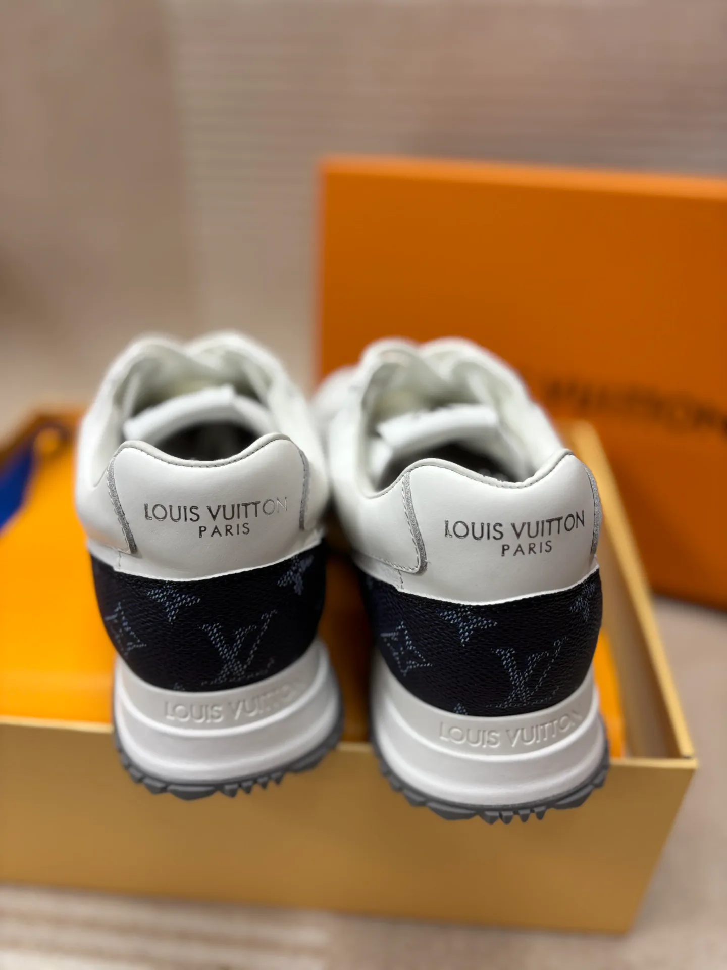 Кроссовки Мужские Louis Vuitton 21383