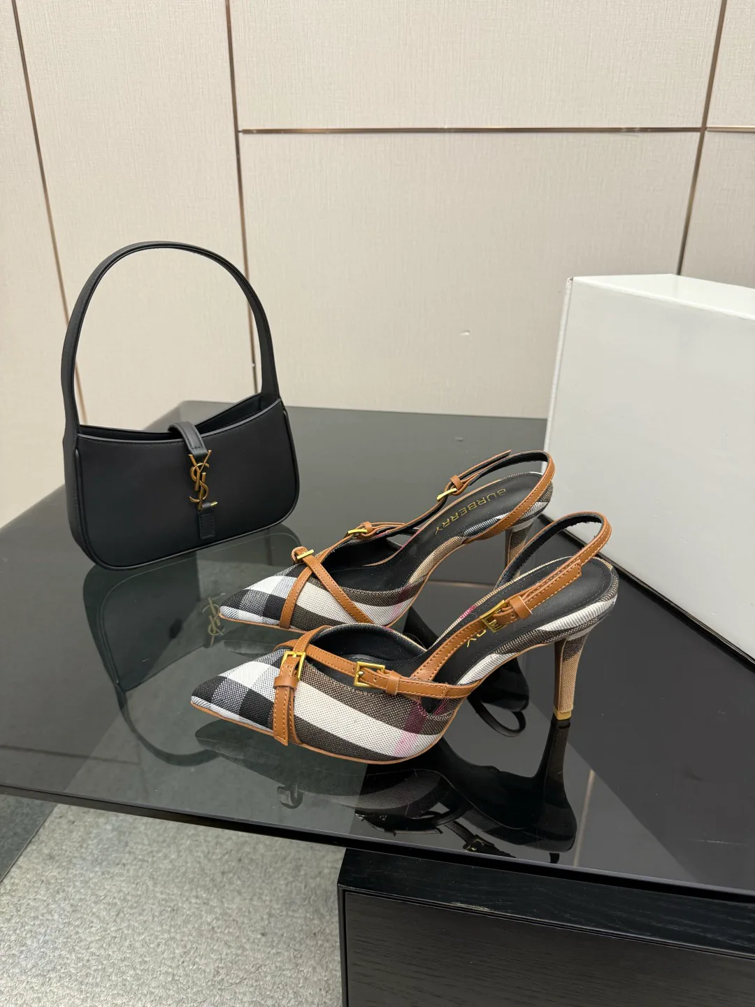 Туфли Женские Burberry 11336462