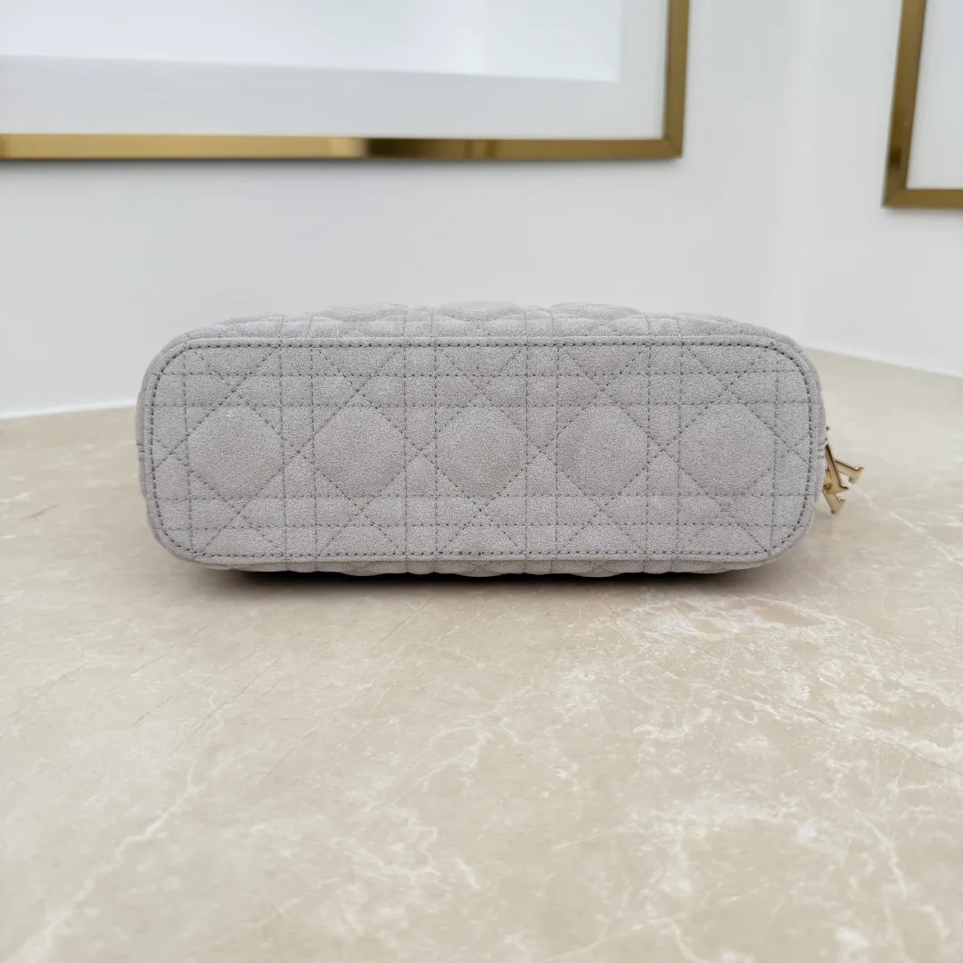 Классические Сумки Женские Christian Dior 18116274