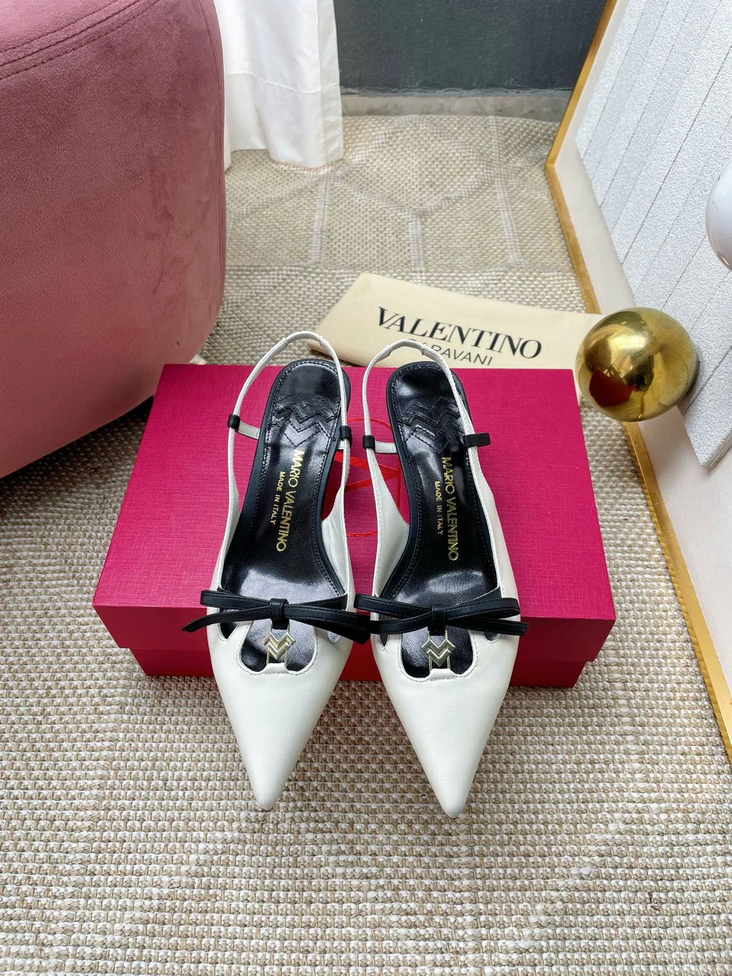 Босоножки Женские Valentino 11479978