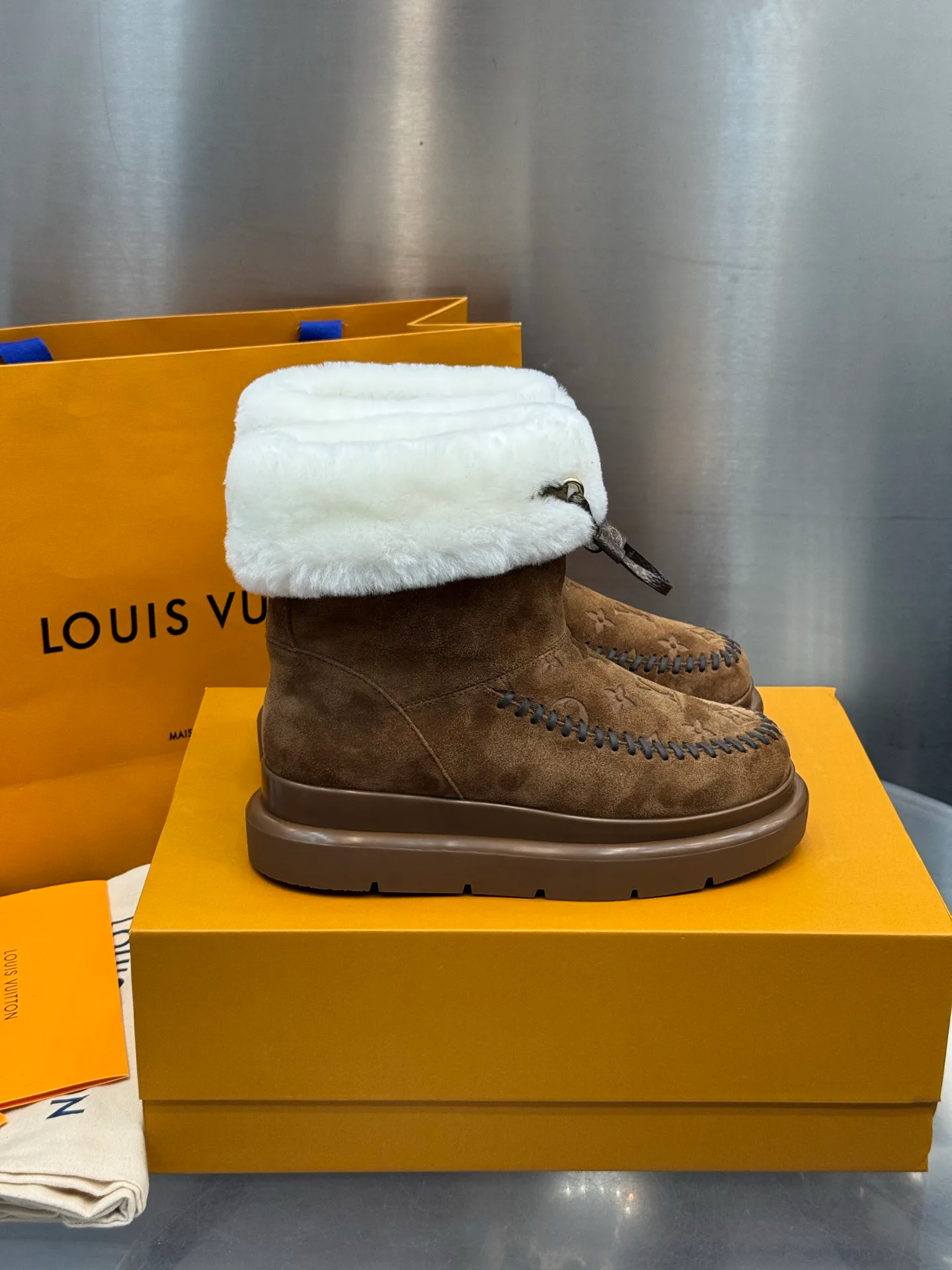 Угги Женские Louis Vuitton 18202485