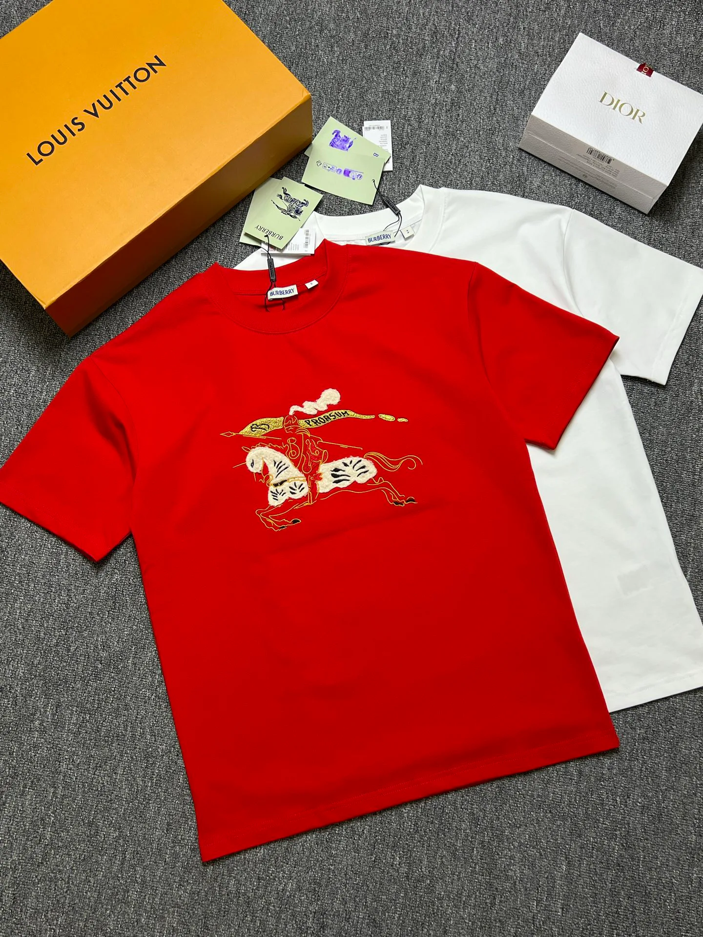 Футболки Женские Burberry 9348636