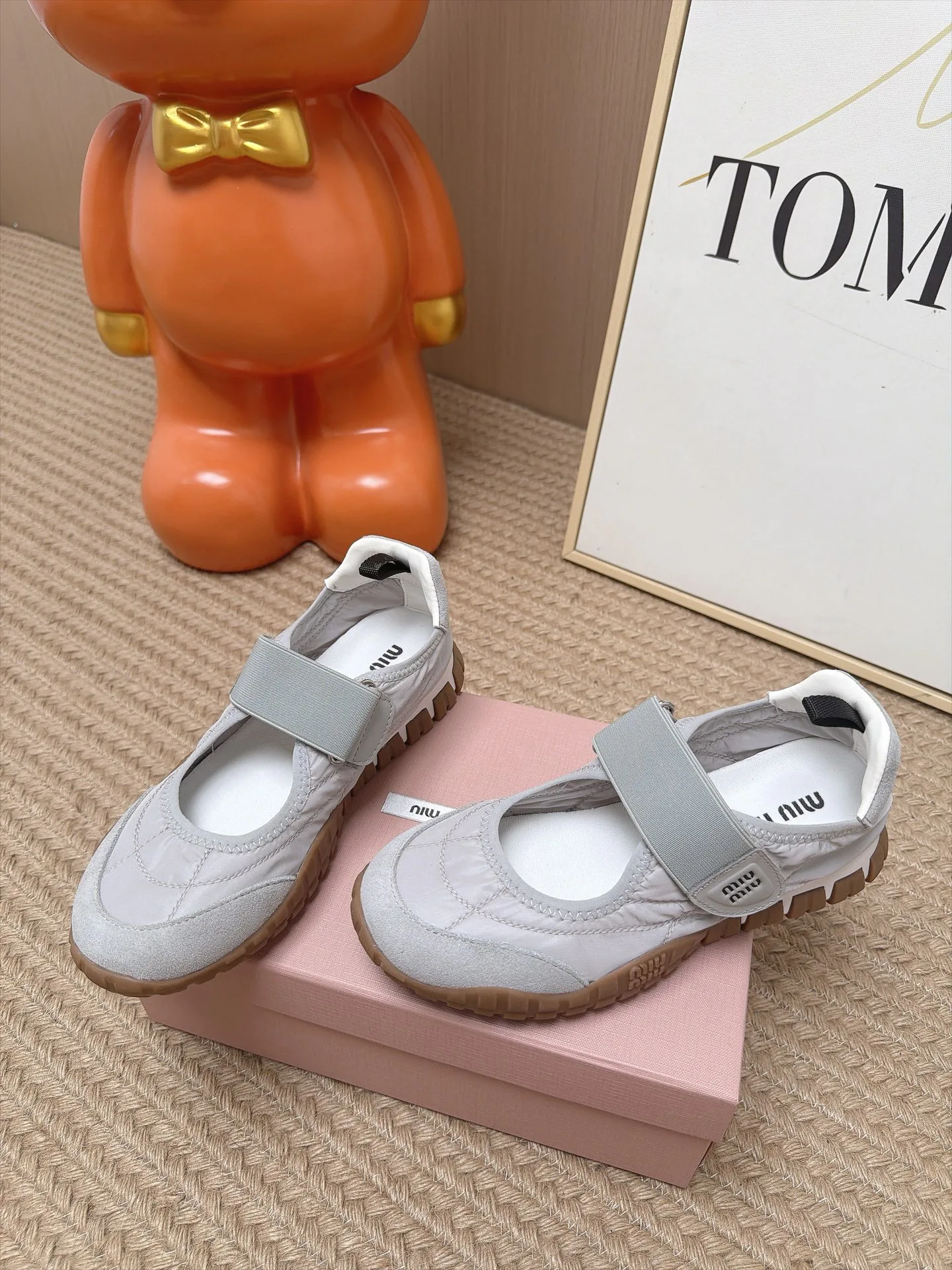 Кроссовки Женские Miu Miu 18063015