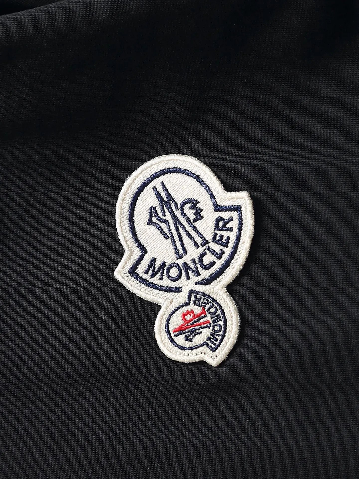Футболки Женские Moncler 1617510