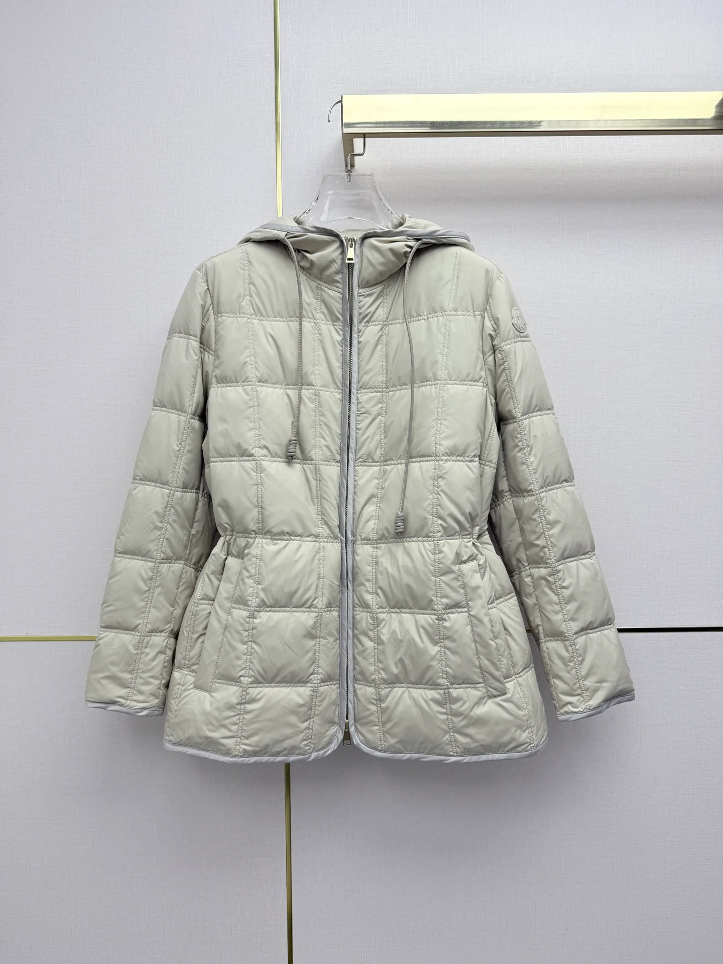 Куртки И Пуховики Женские Moncler 18435814