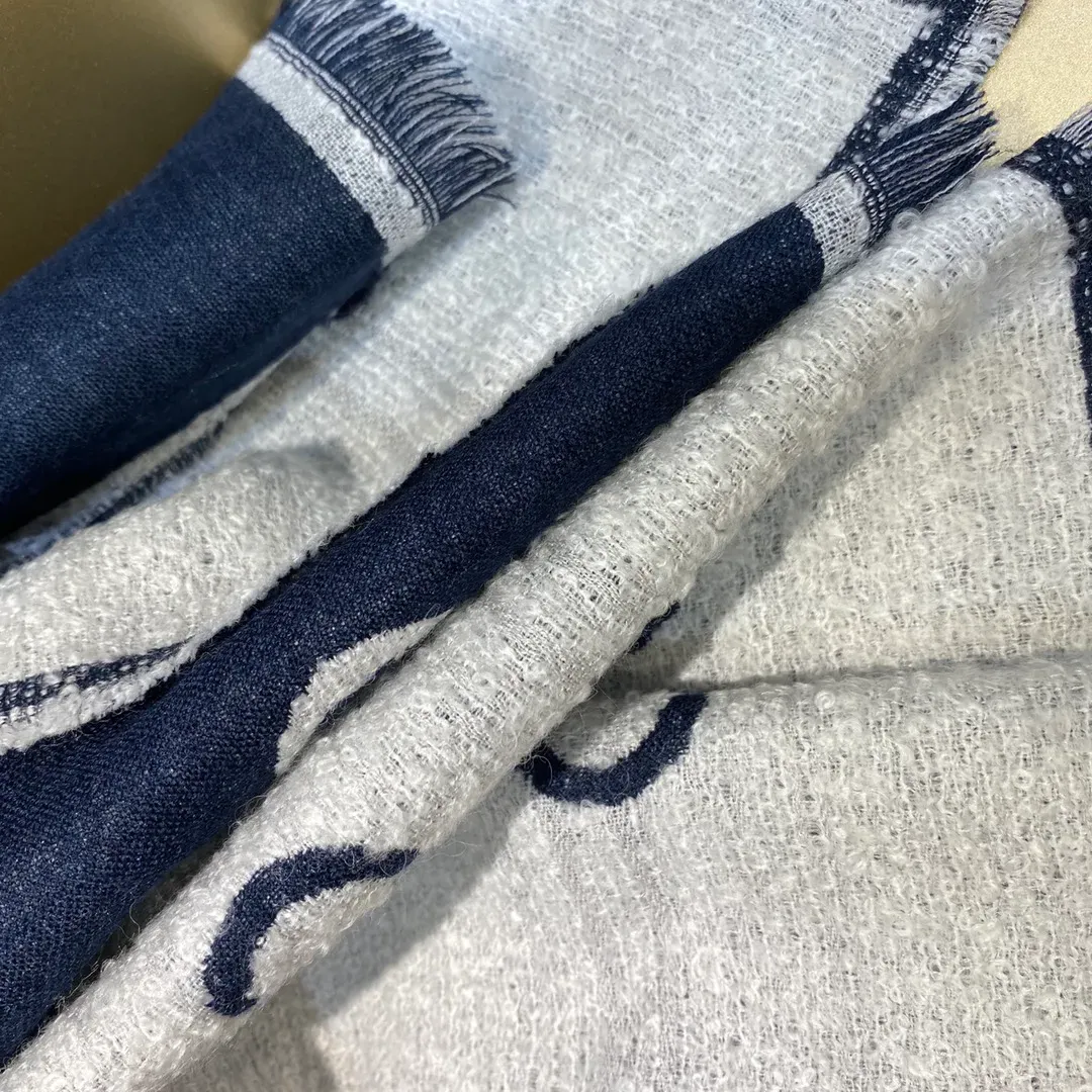 Шарфы Chanel 2478560