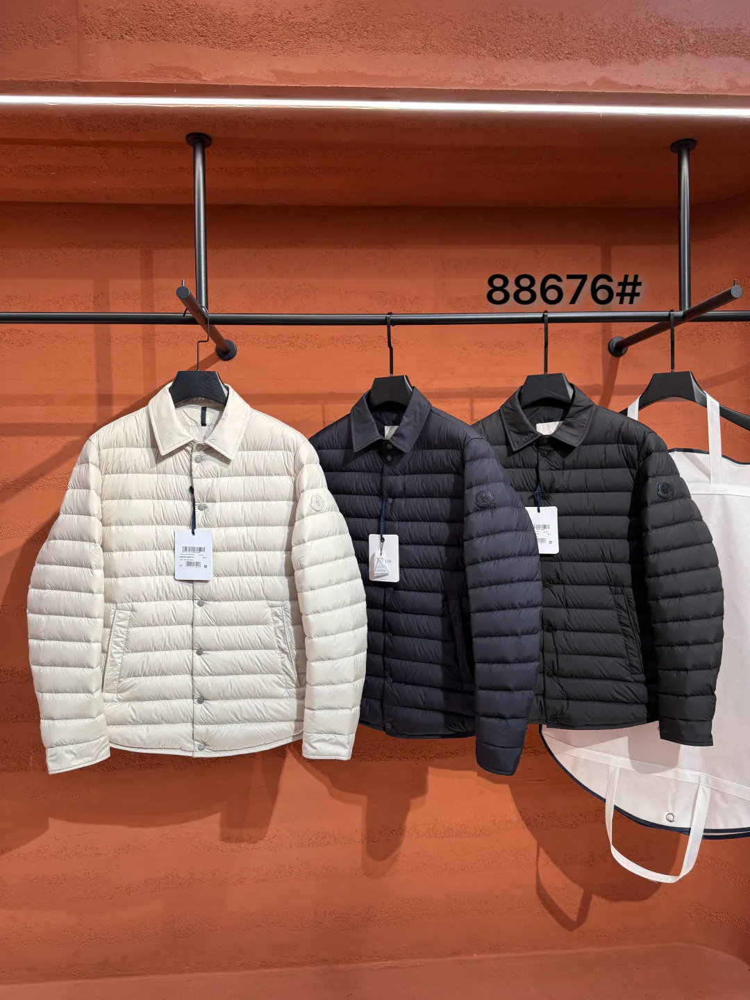 Куртки И Пуховики Женские Moncler 18779851