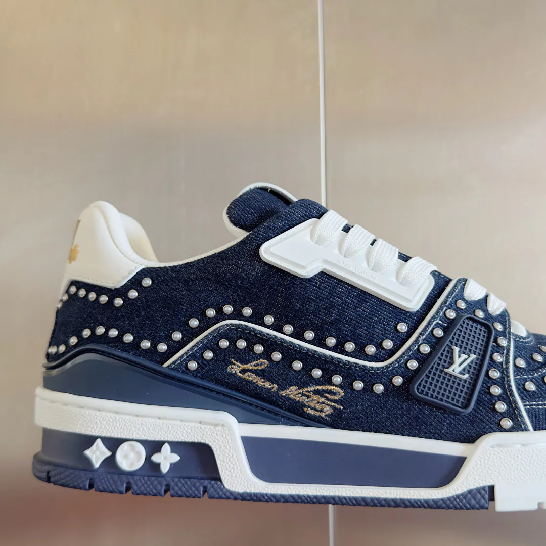 Кроссовки Женские Louis Vuitton 1546685