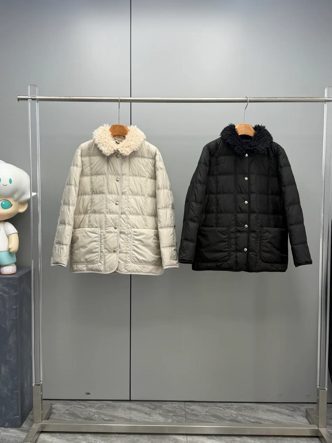 Куртки И Пуховики Женские Moncler 17892327