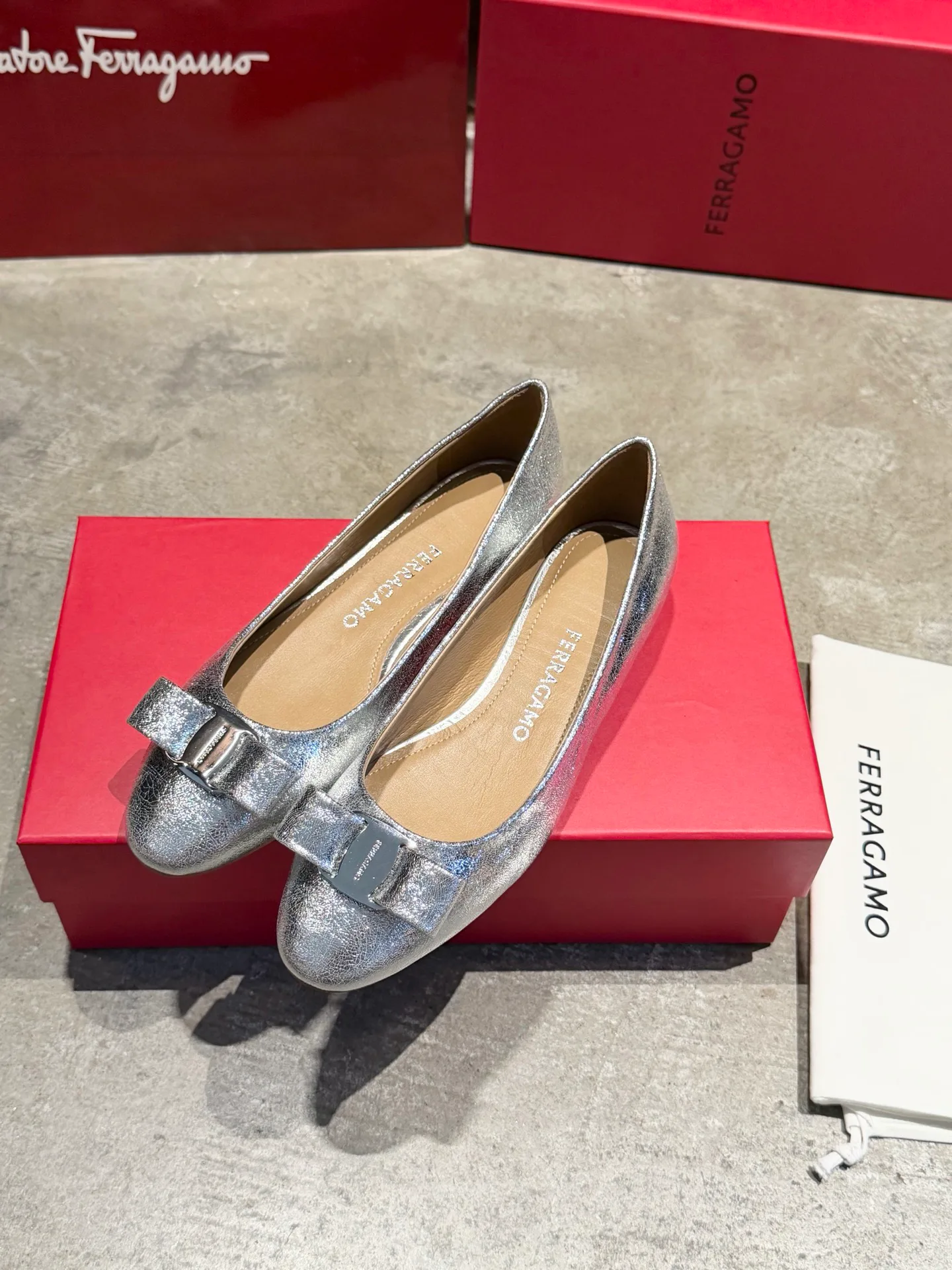Балетки Женские Salvatore Ferragamo 18731767