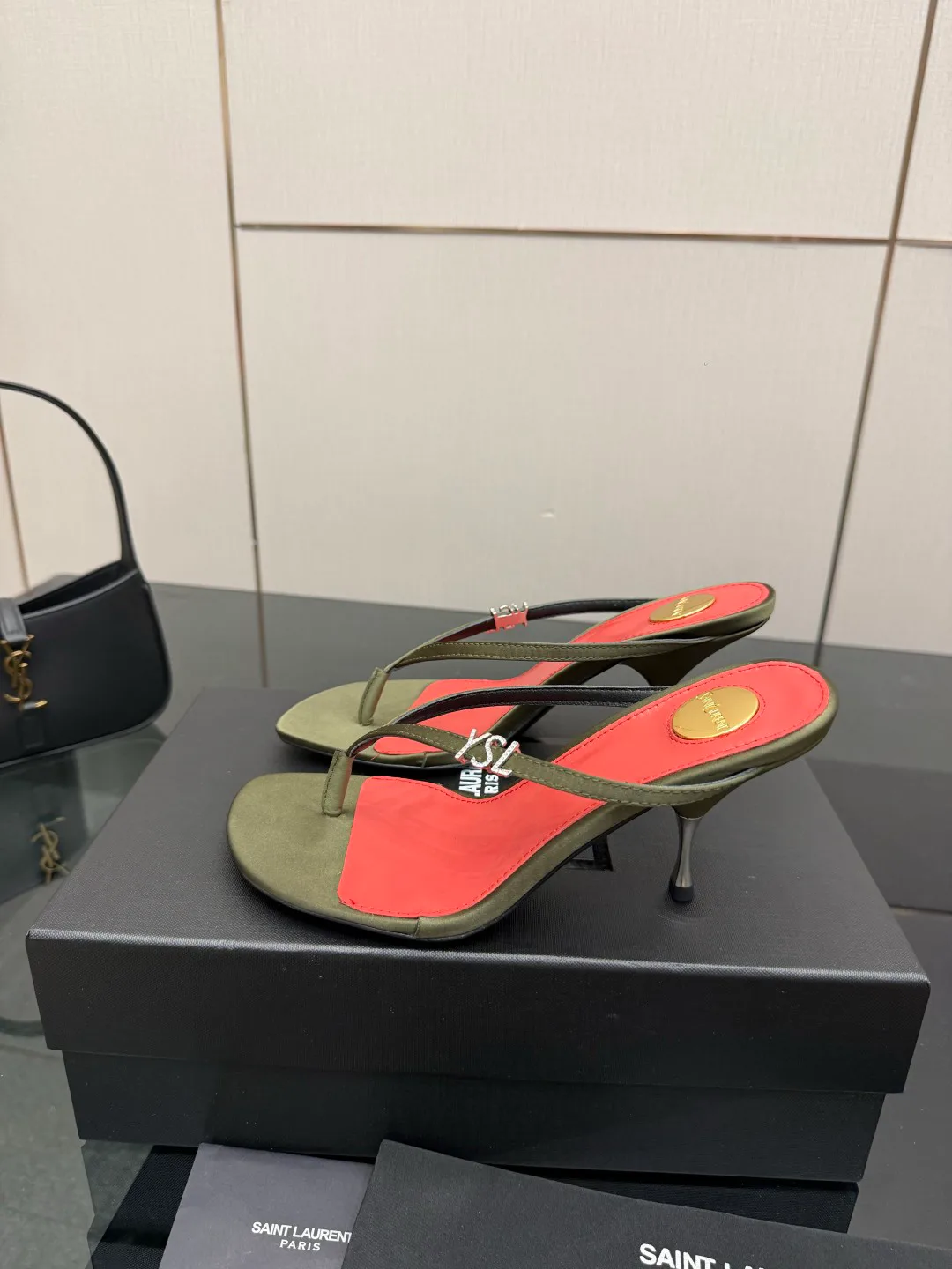 Сандалии Женские Saint Laurent 13164438