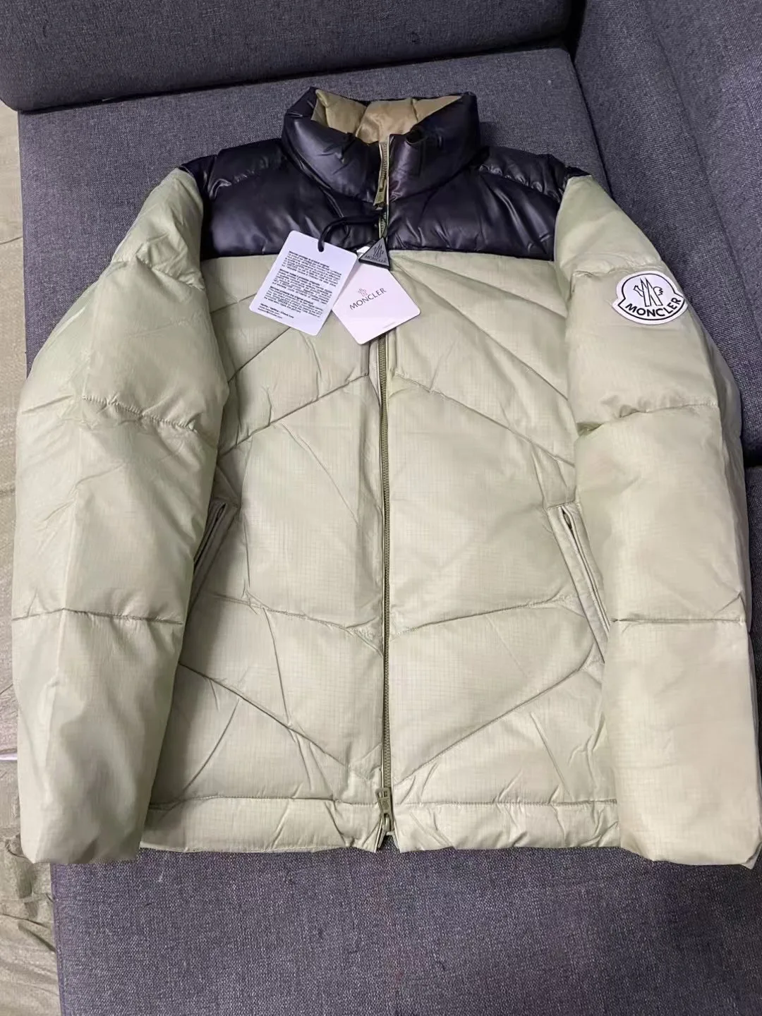 Куртки Мужские Moncler 3529