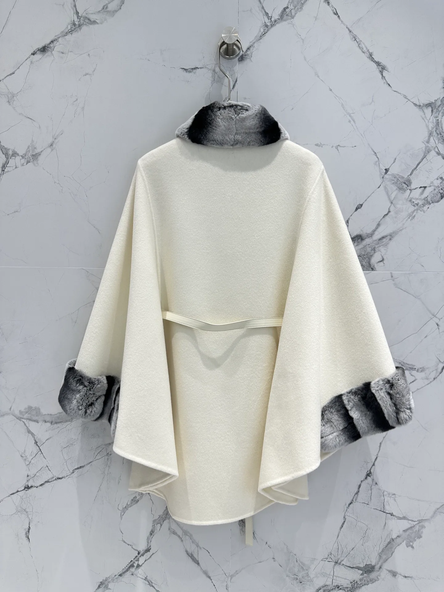 Пальто Женские Loro Piana 18513174