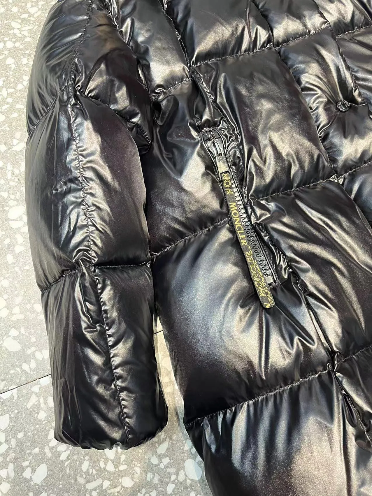 Куртки И Пуховики Женские Moncler 5046