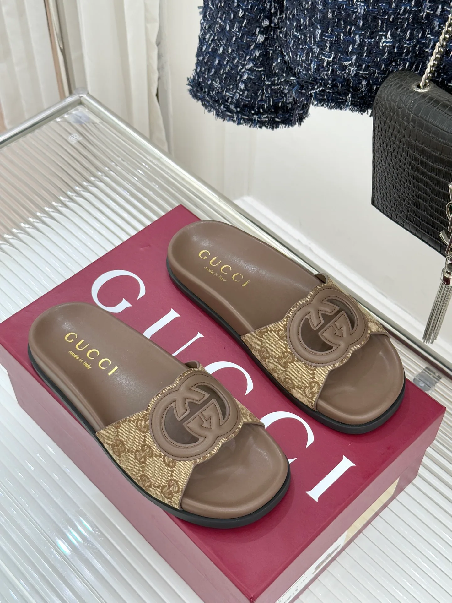 Шлепанцы Женские Gucci 4761373