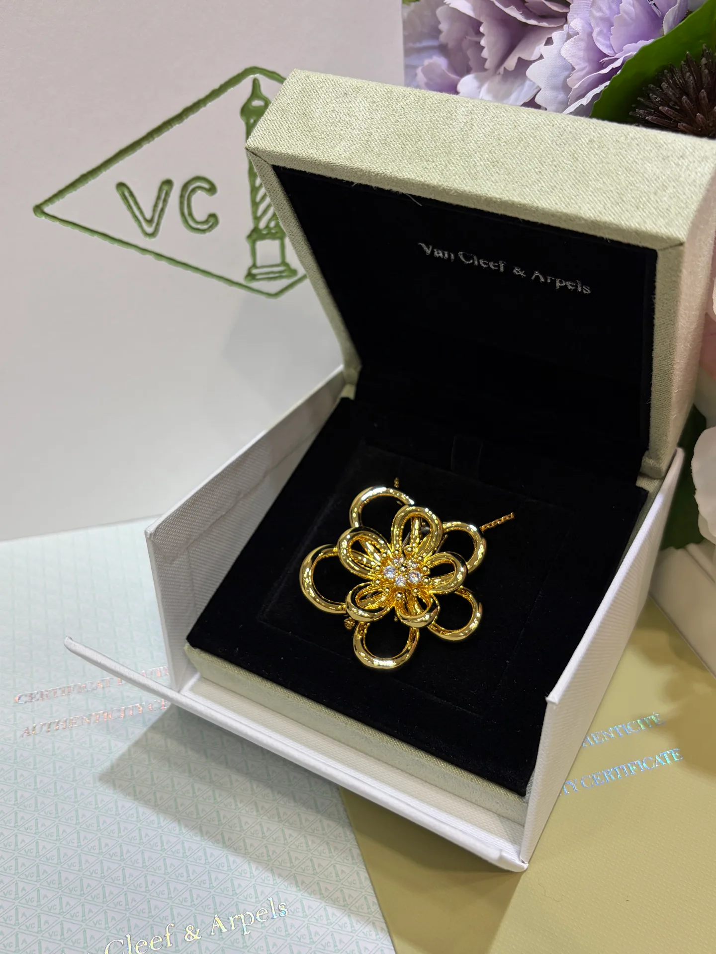 Бижутерия Van Cleef & Arpels 6139712