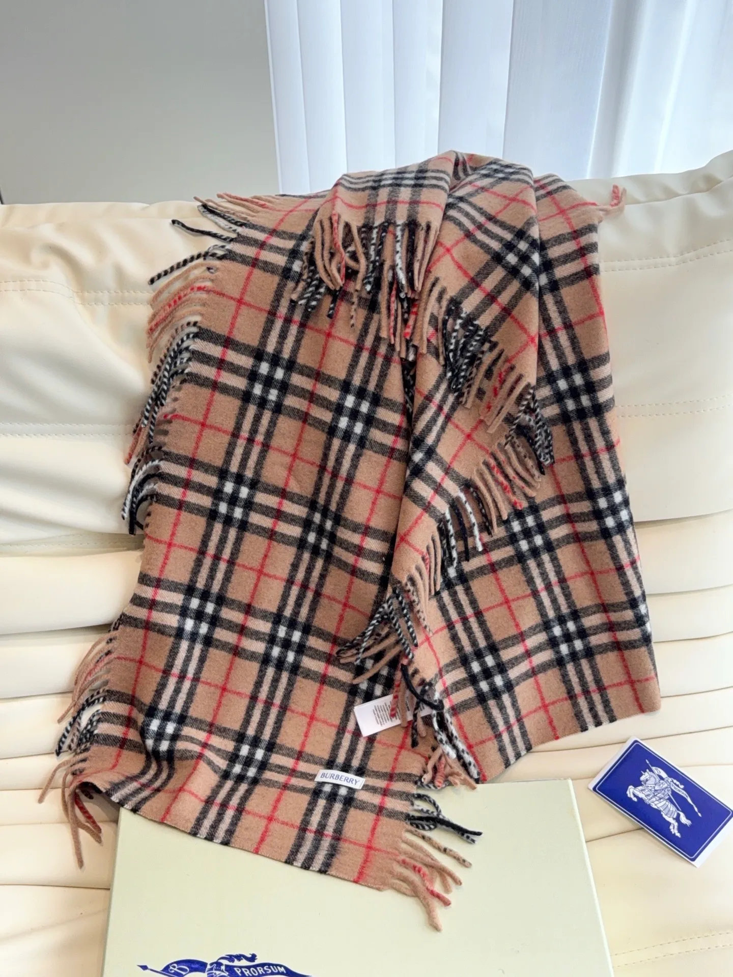 Шарфы Burberry 18401213