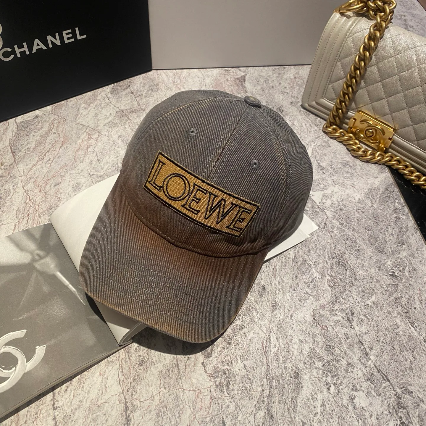 Головные Уборы Loewe 11476