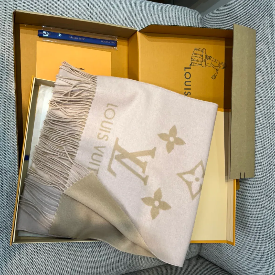 Шарфы Louis Vuitton 115105