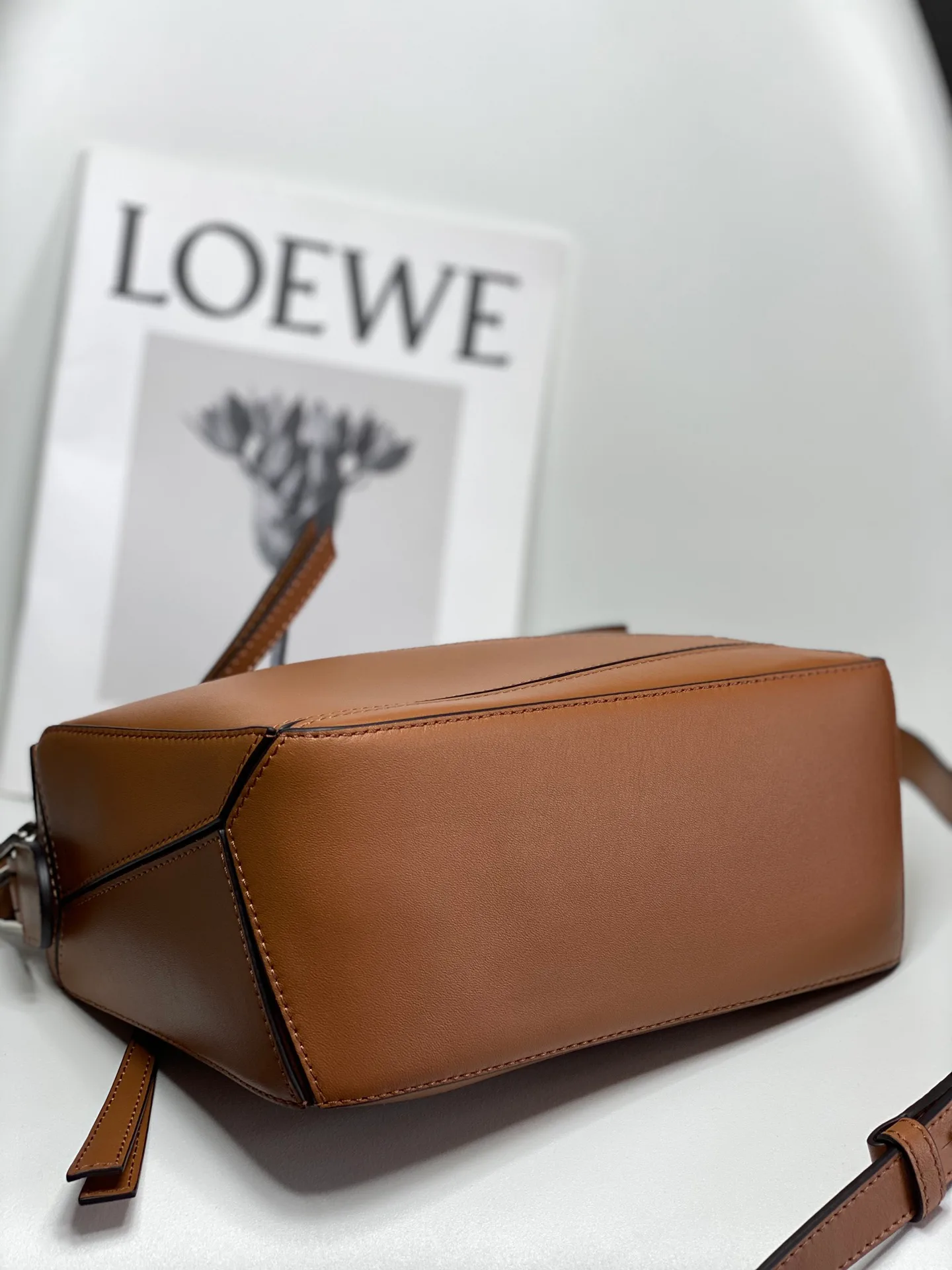 Классические Сумки Женские Loewe 13339545