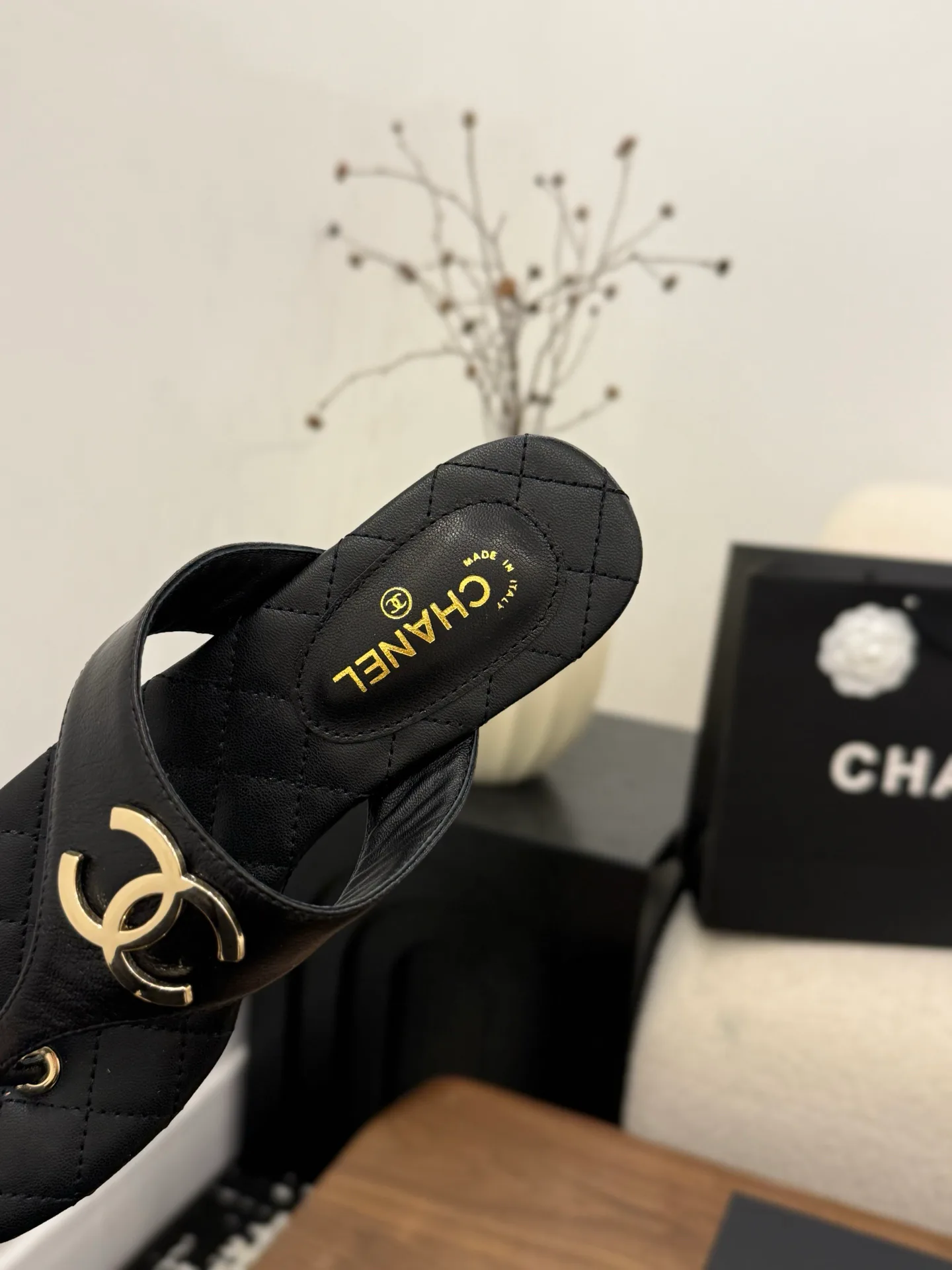 Сандалии Женские Chanel 11559284