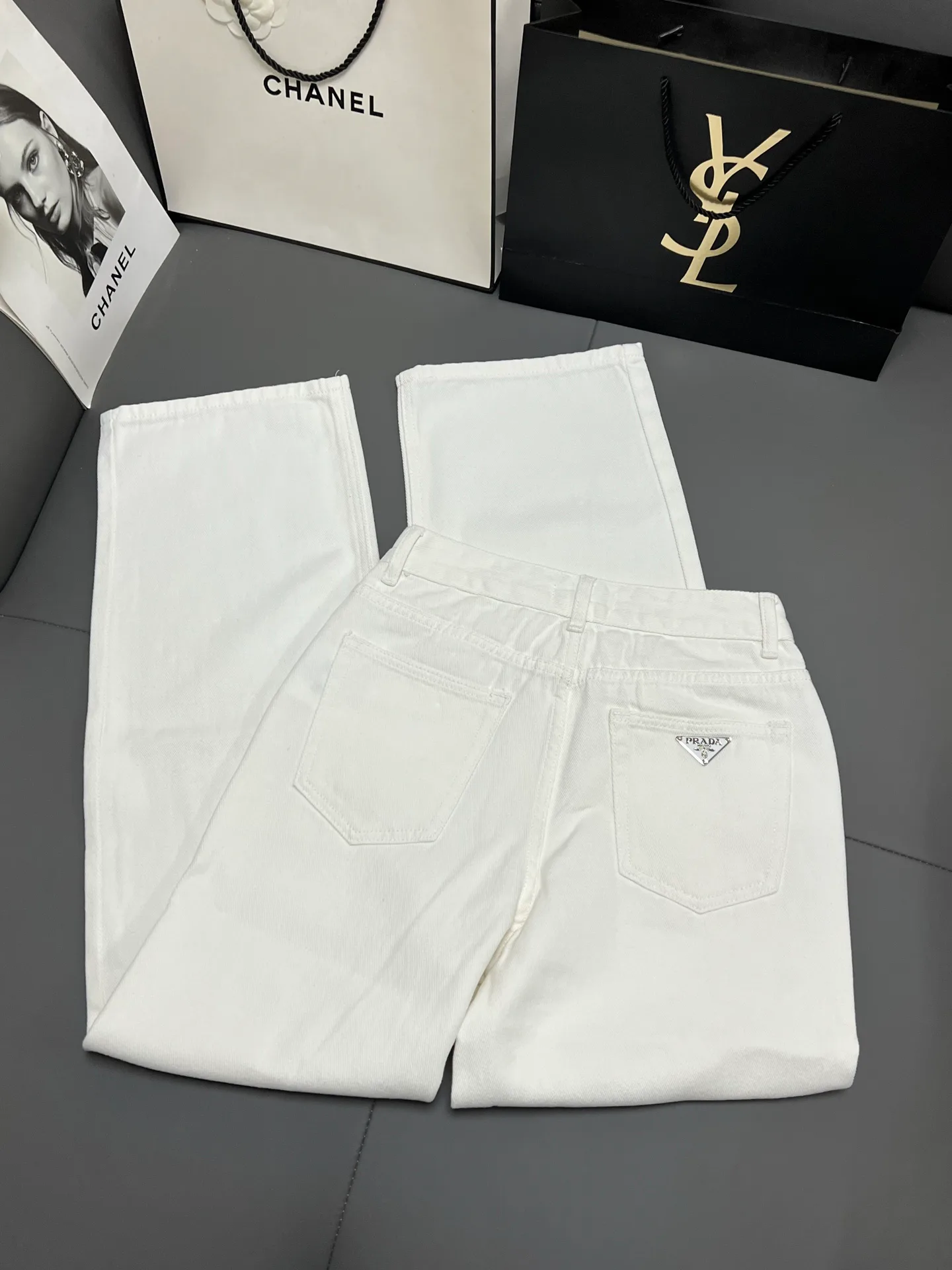 Джинсы Женские Prada 11484509