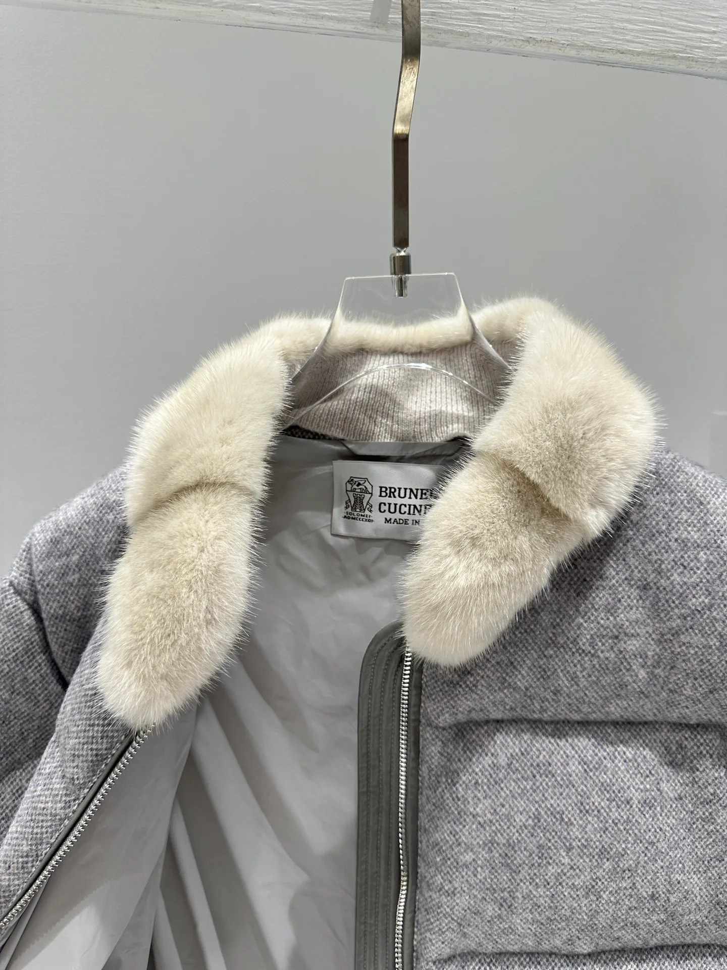 Куртки И Пуховики Женские Brunello Cucinelli 19596343
