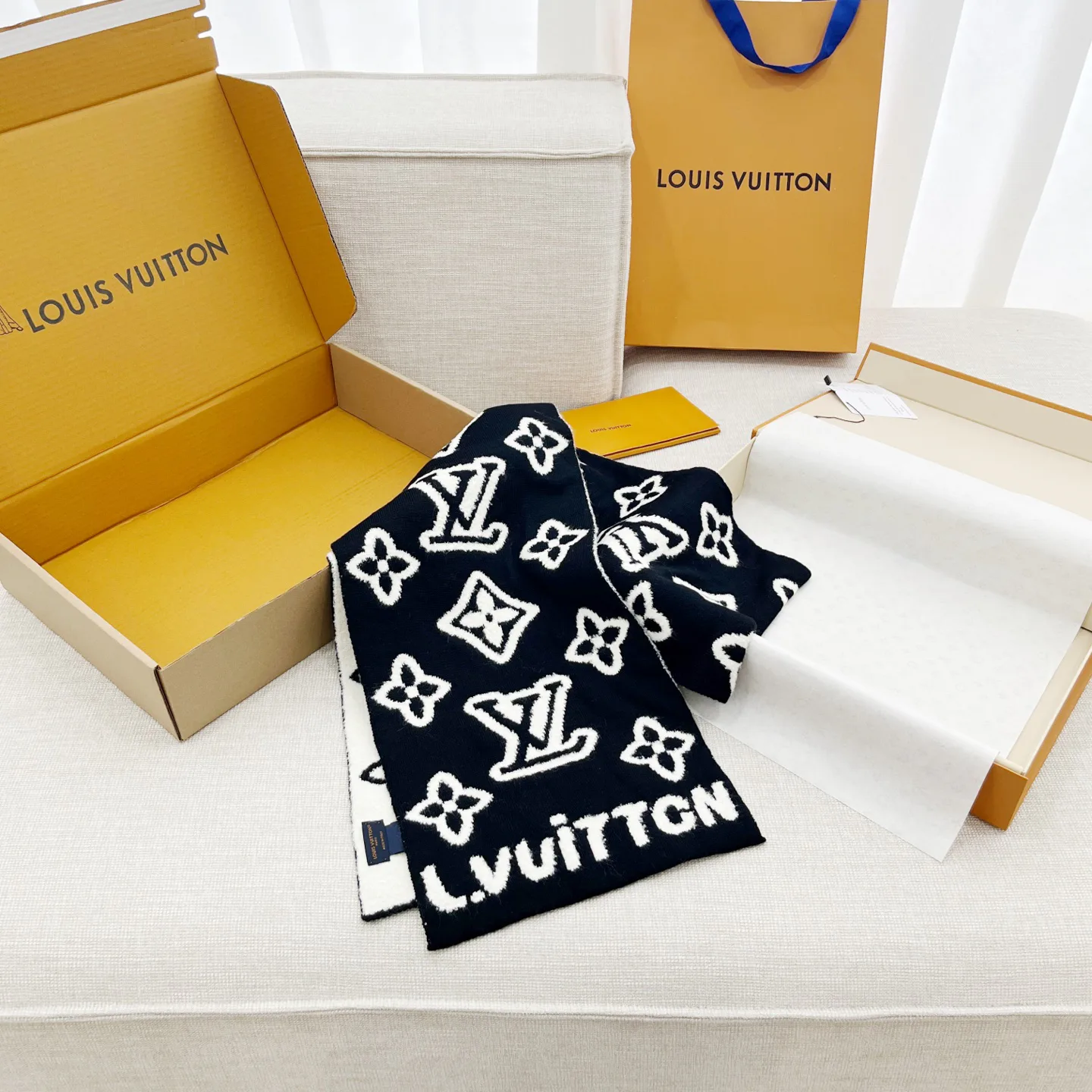 Шарфы Louis Vuitton 2957972