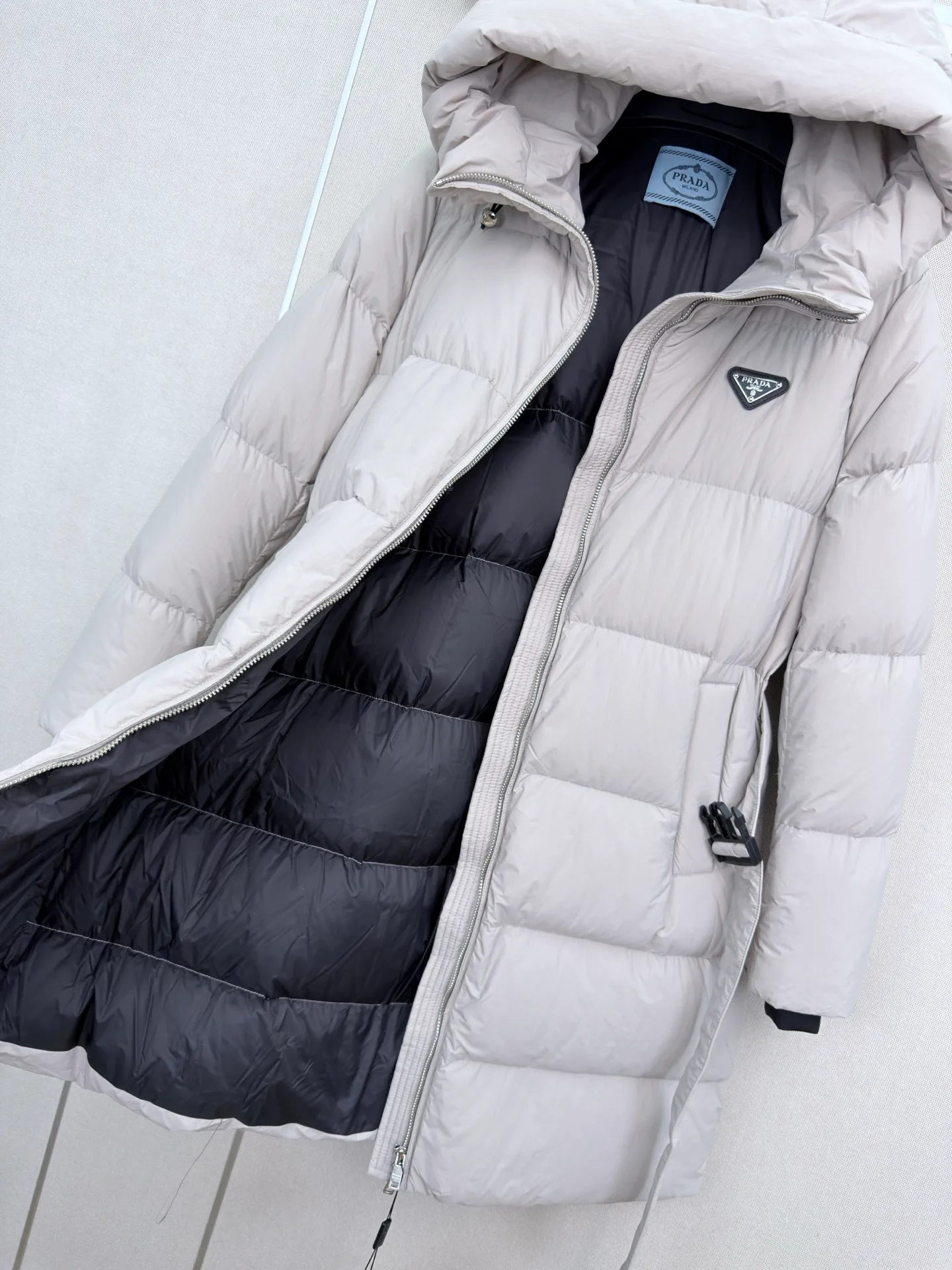 Куртки И Пуховики Женские Prada 18108677