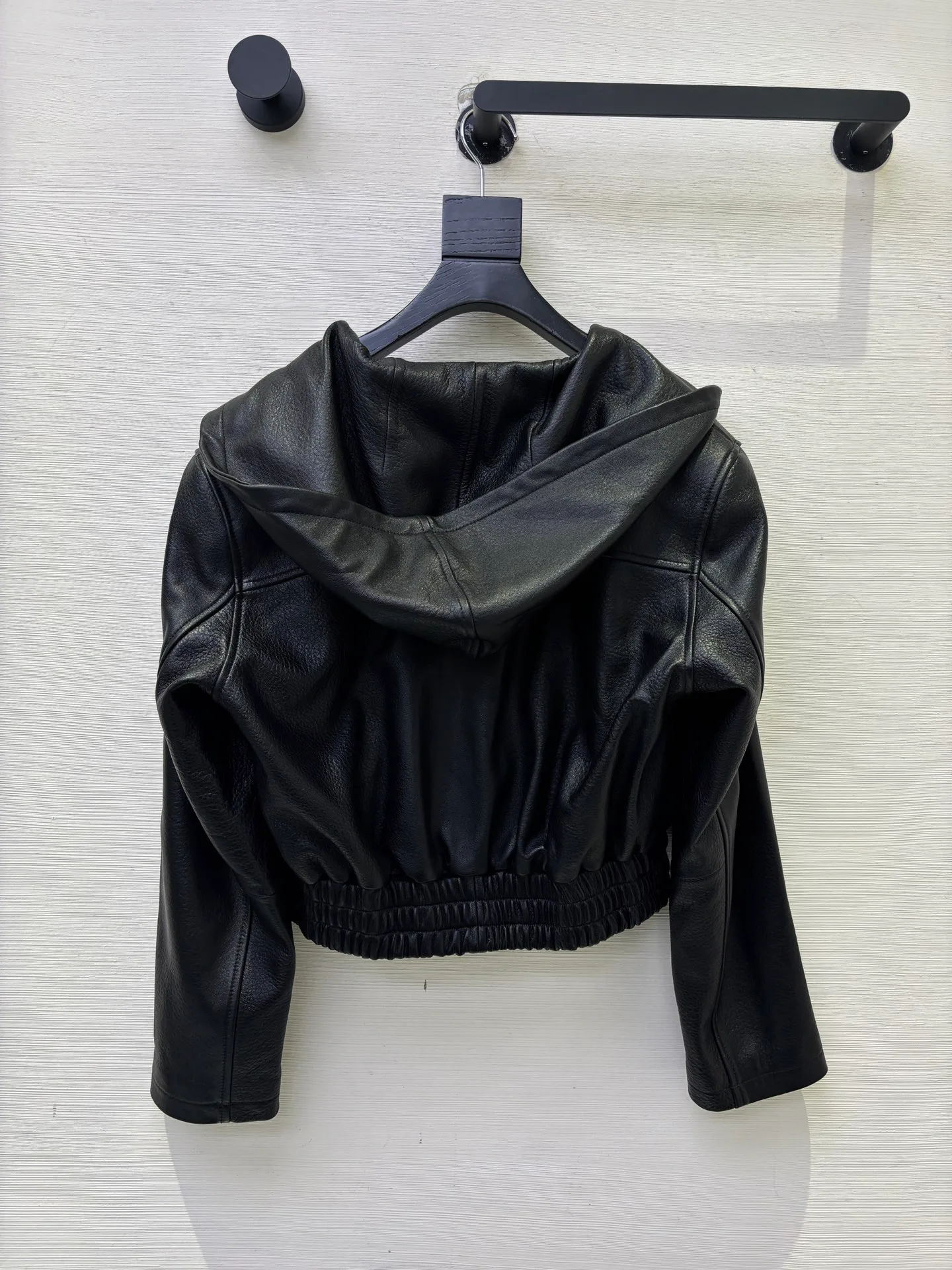 Кожаные Куртки И Дублёнки Женские Saint Laurent 16860541