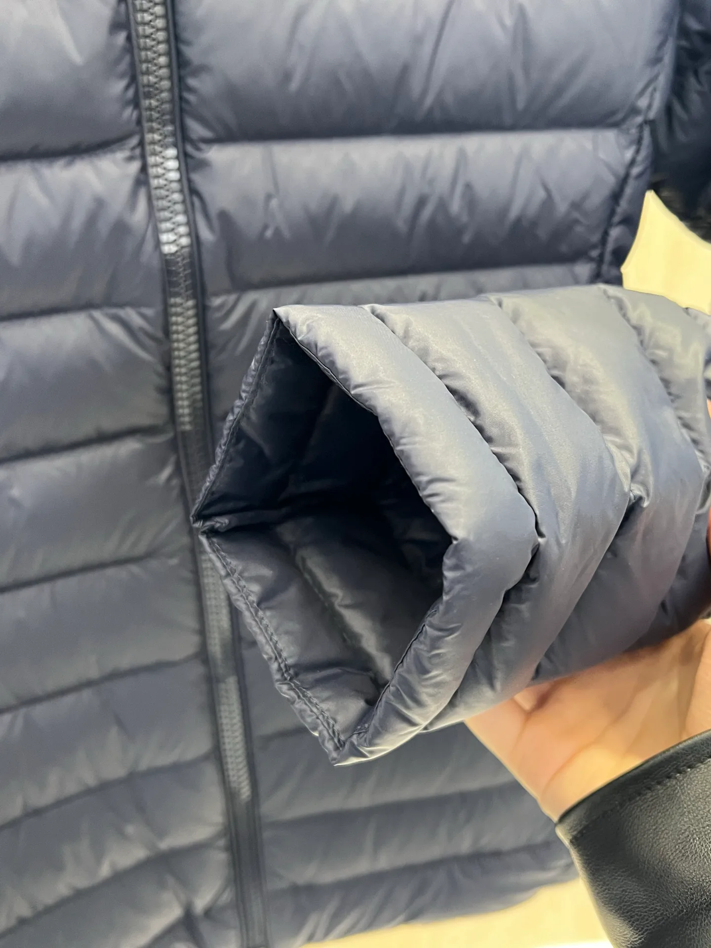 Куртки И Пуховики Женские Moncler 18723427