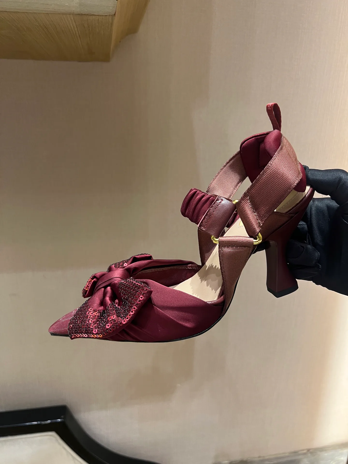 Босоножки Женские Fendi 11699654