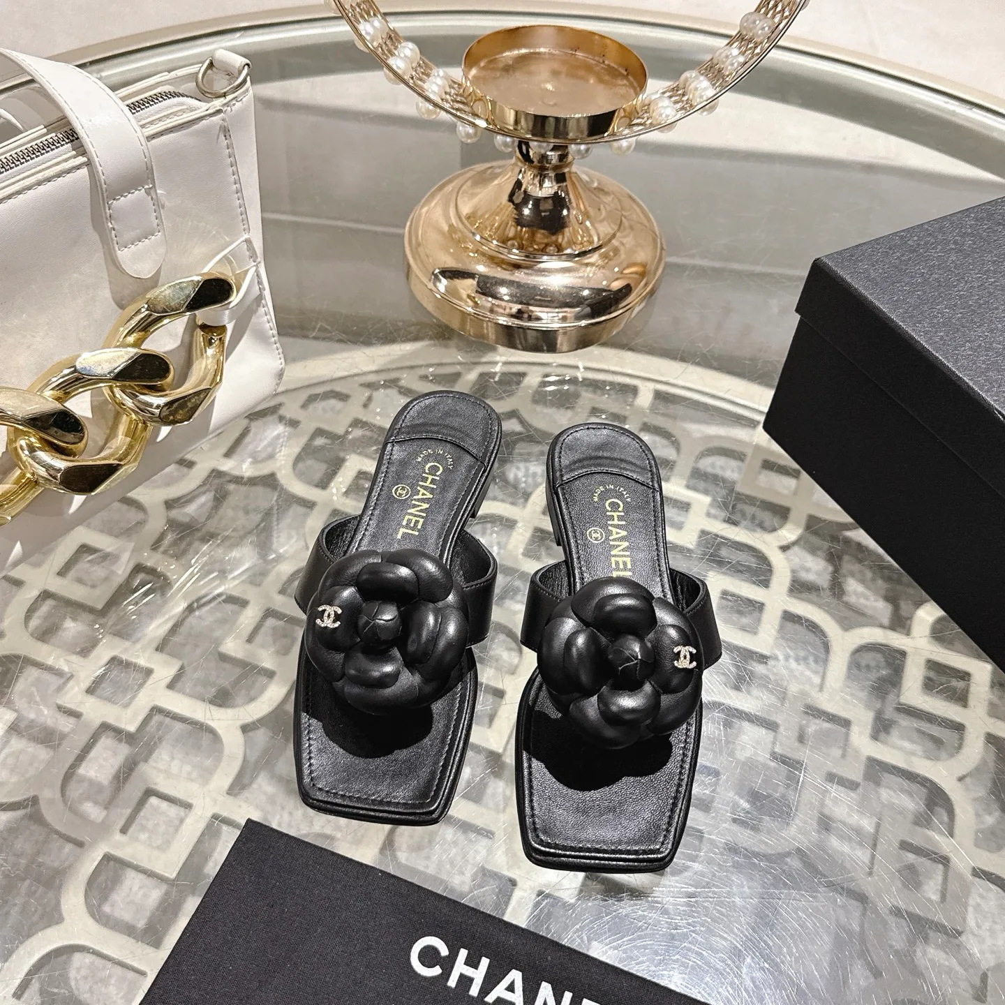 Шлепанцы Женские Chanel 12696618