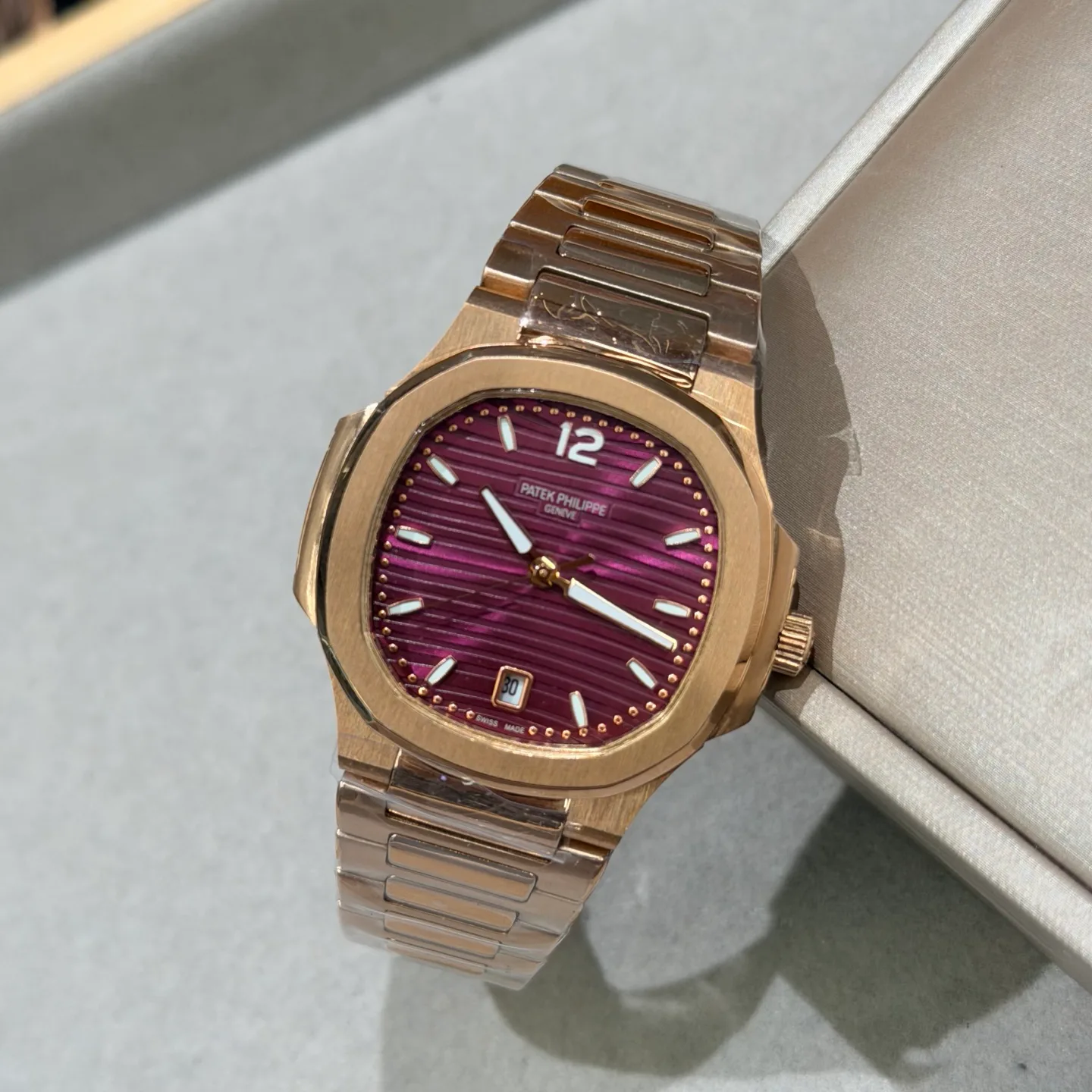 Часы Женские Patek Philippe 18362044