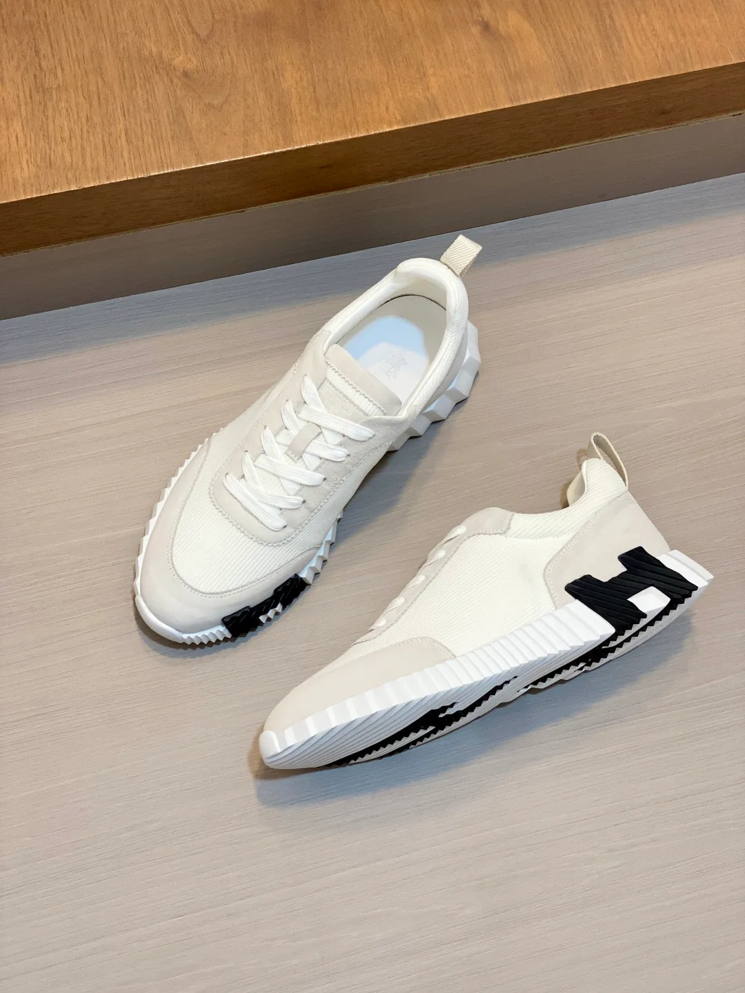 Кроссовки Мужские Hermes 18078890