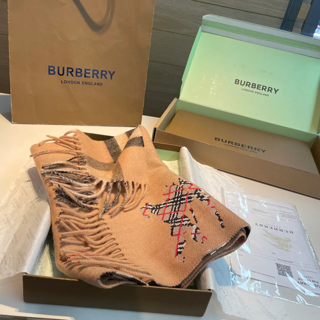 Шарфы Burberry 638088