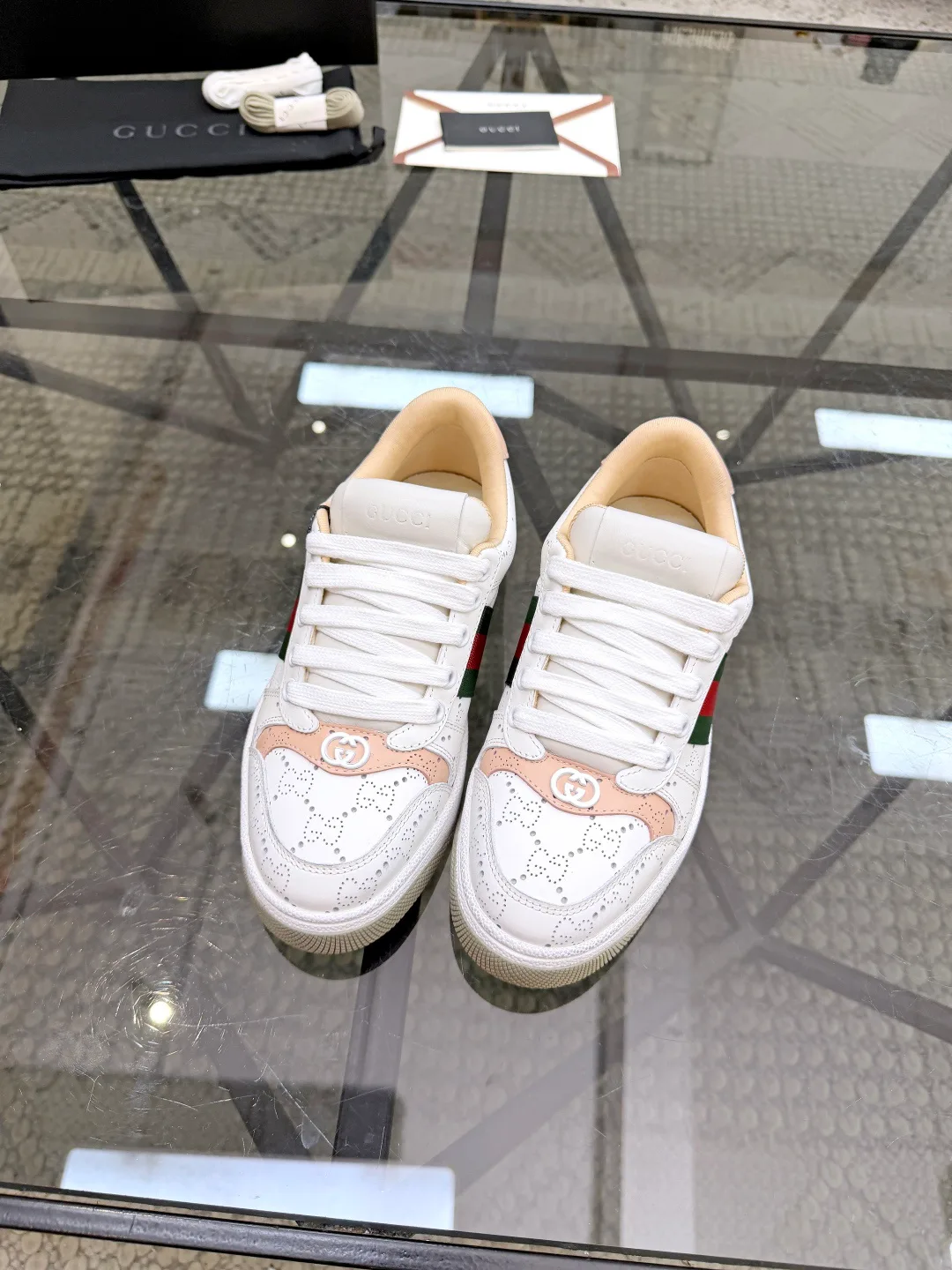 Кроссовки Женские Gucci 18449112