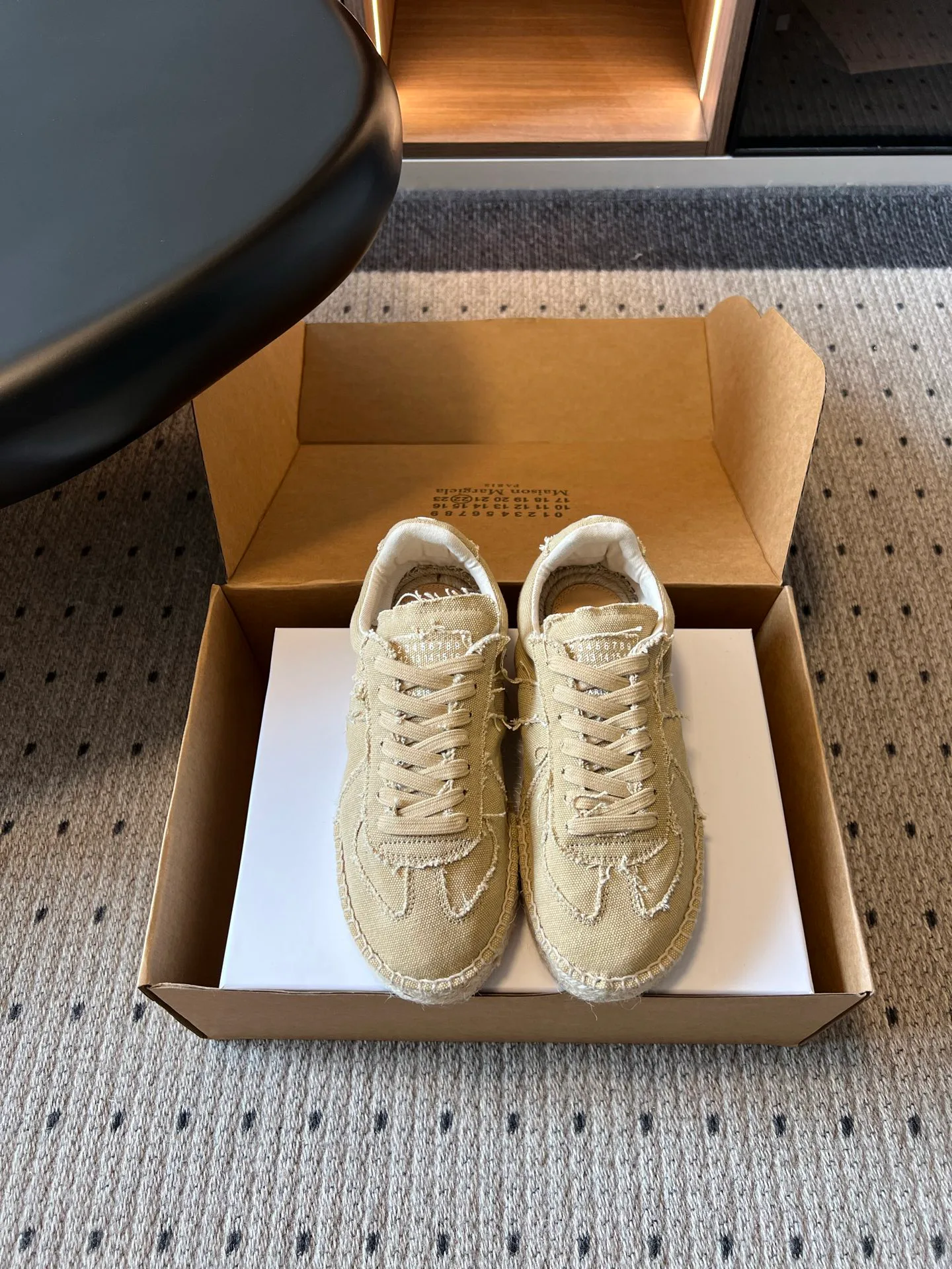 Кроссовки Женские Maison Margiela 17523647