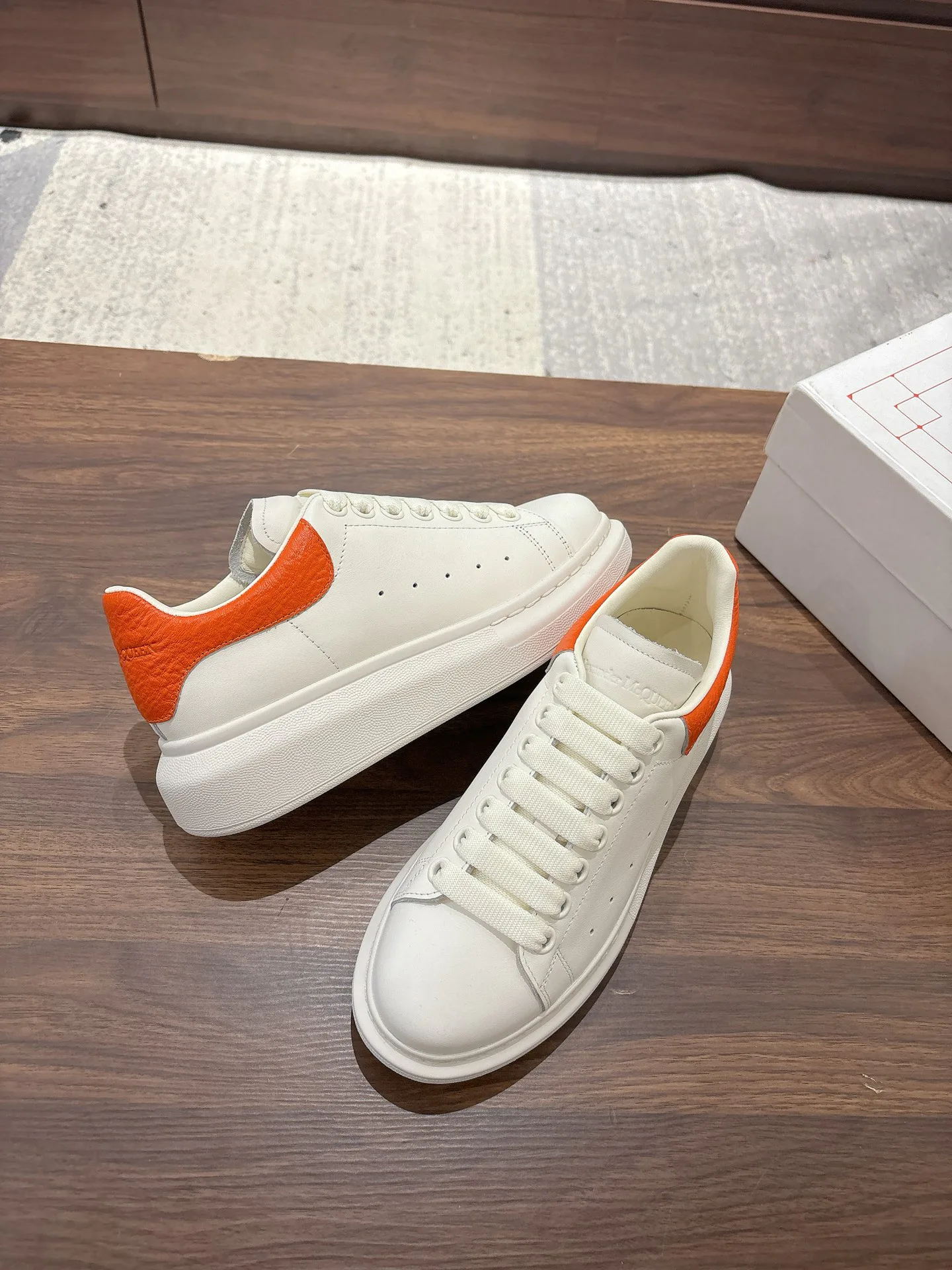 Кроссовки Женские Alexander Mcqueen 3500461