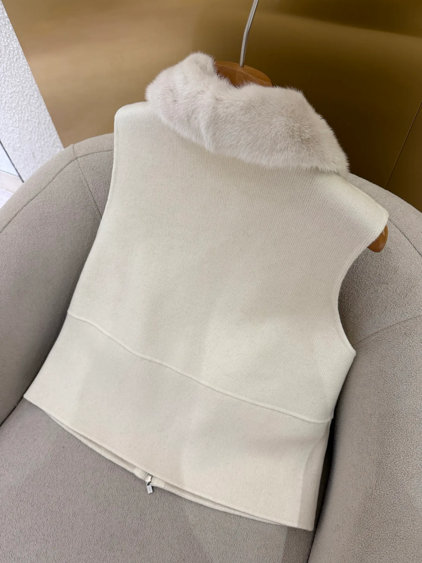 Жилеты Женские Loro Piana 18513128