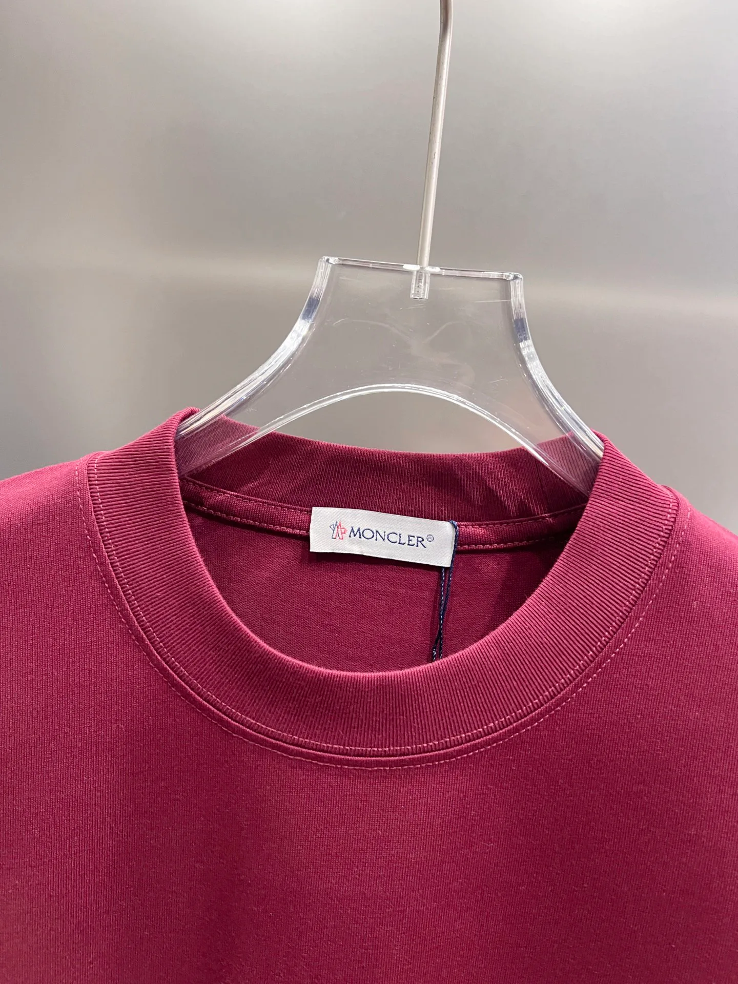 Футболки Женские Moncler 12698189