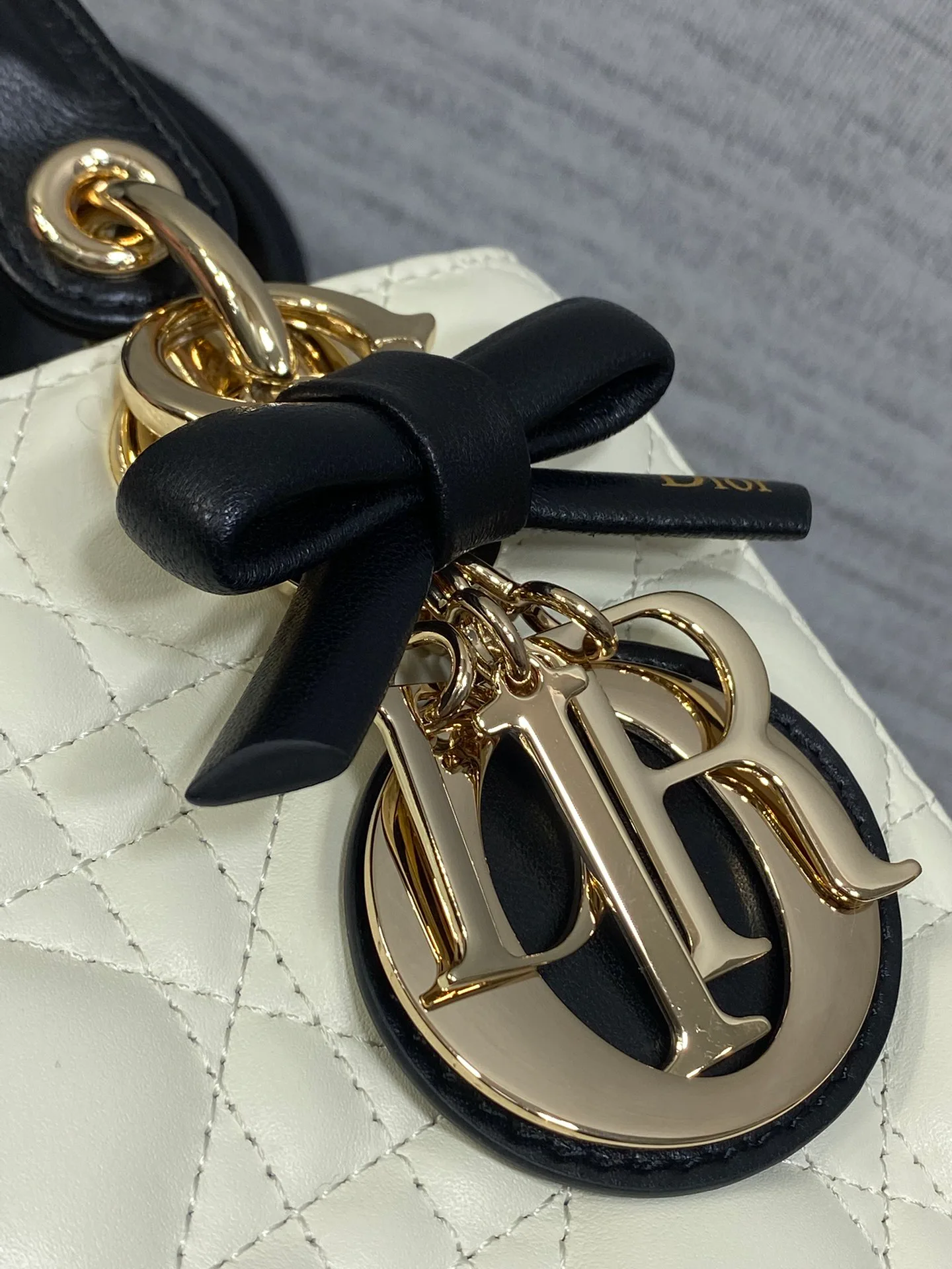 Классические Сумки Женские Christian Dior 12189488