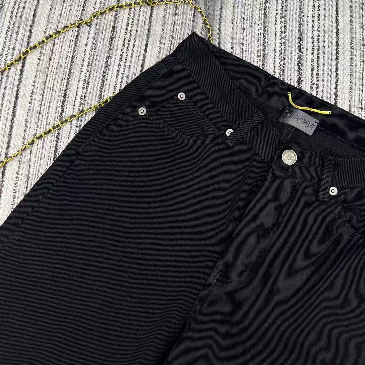 Шорты Женские Saint Laurent 12945592